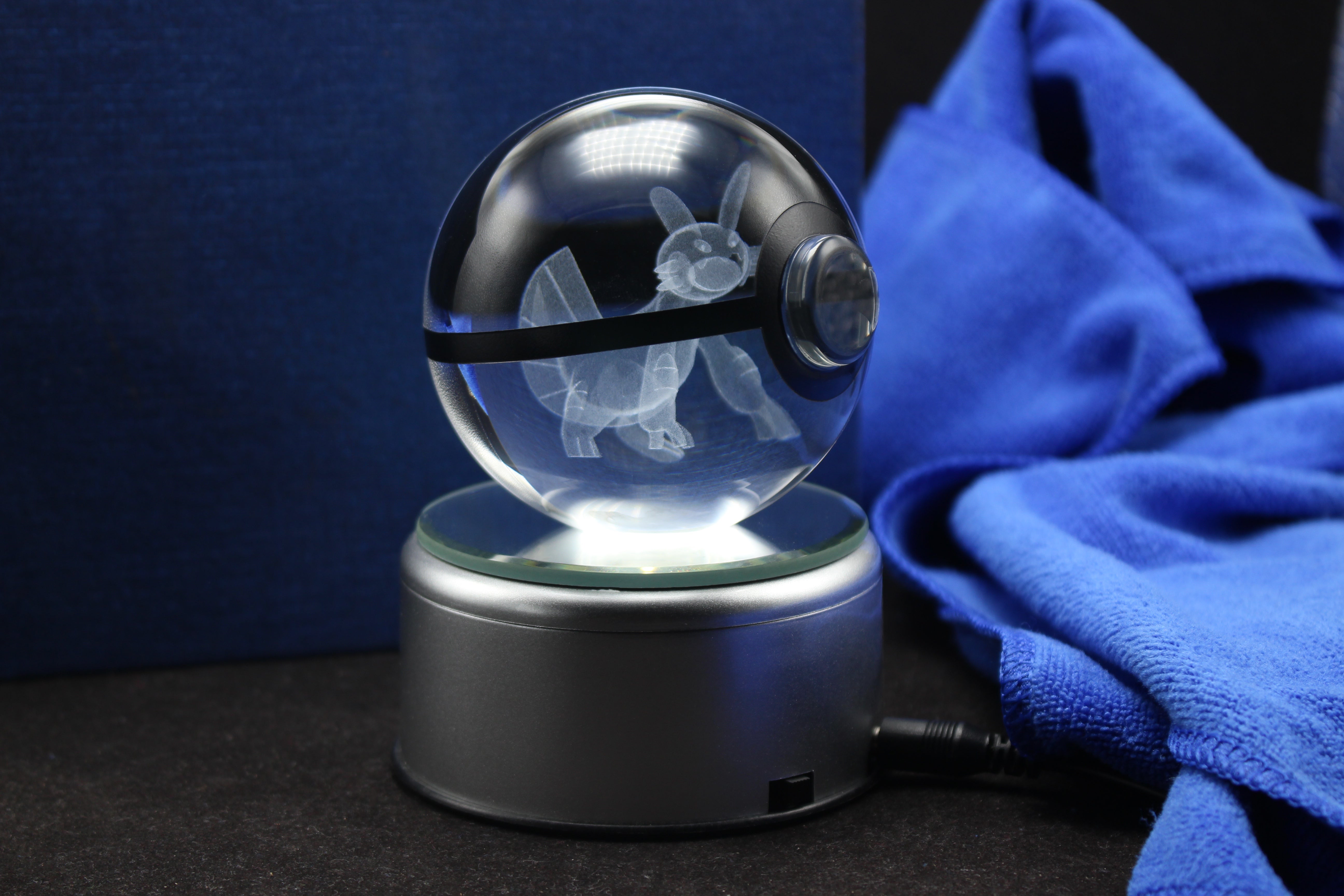 Swampert Large Crystal Pokeball