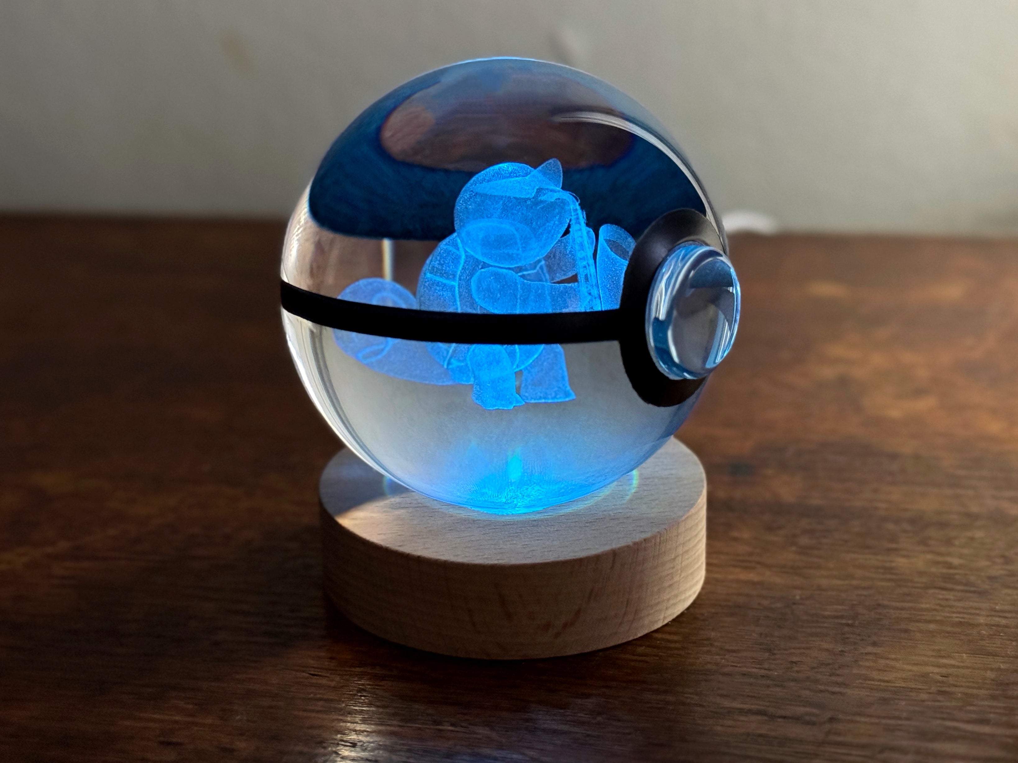 Saxophone Squirtle Large Crystal Pokeball