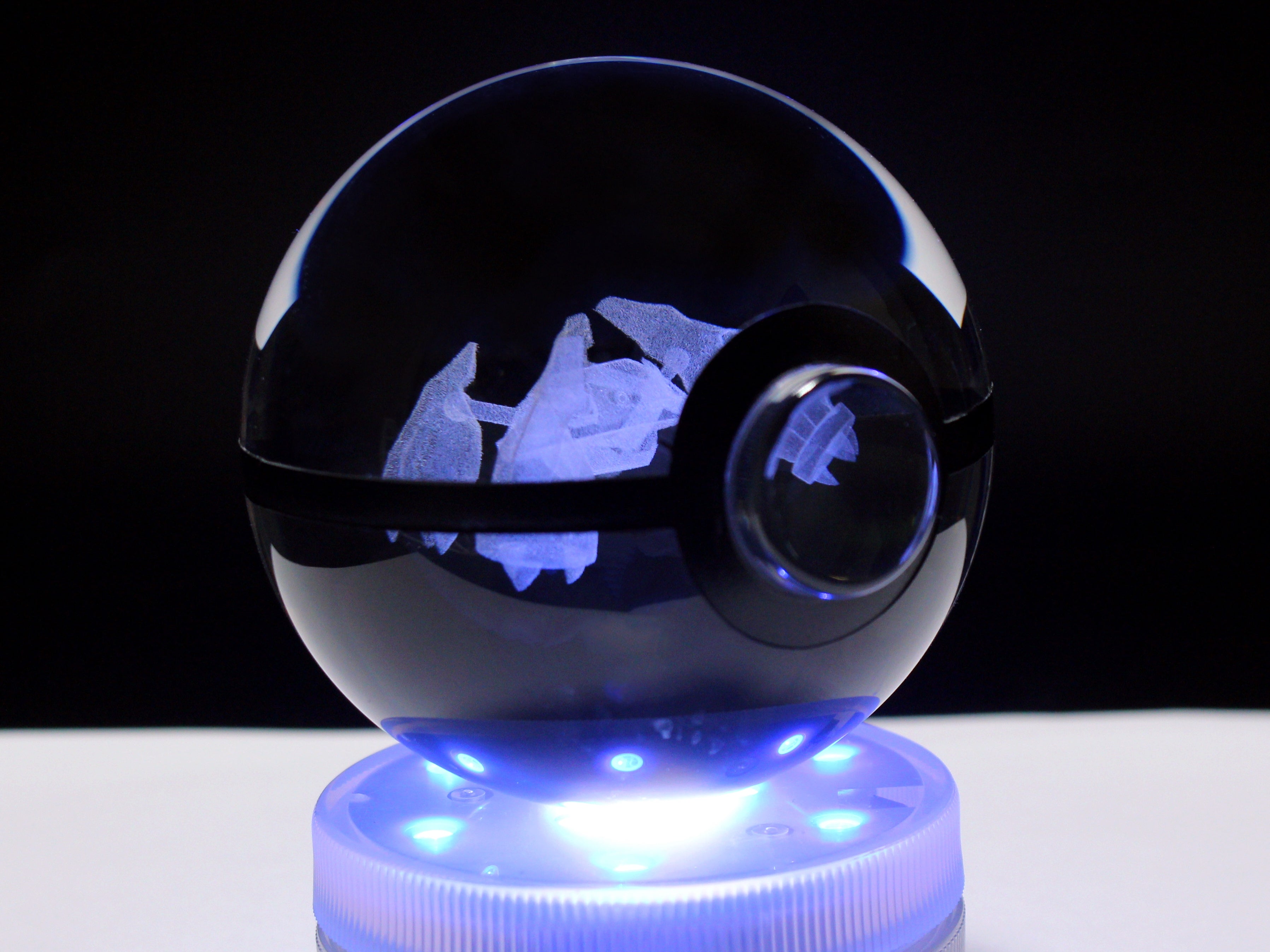 Custom Crystal Pokeball – GlowingPokeballs