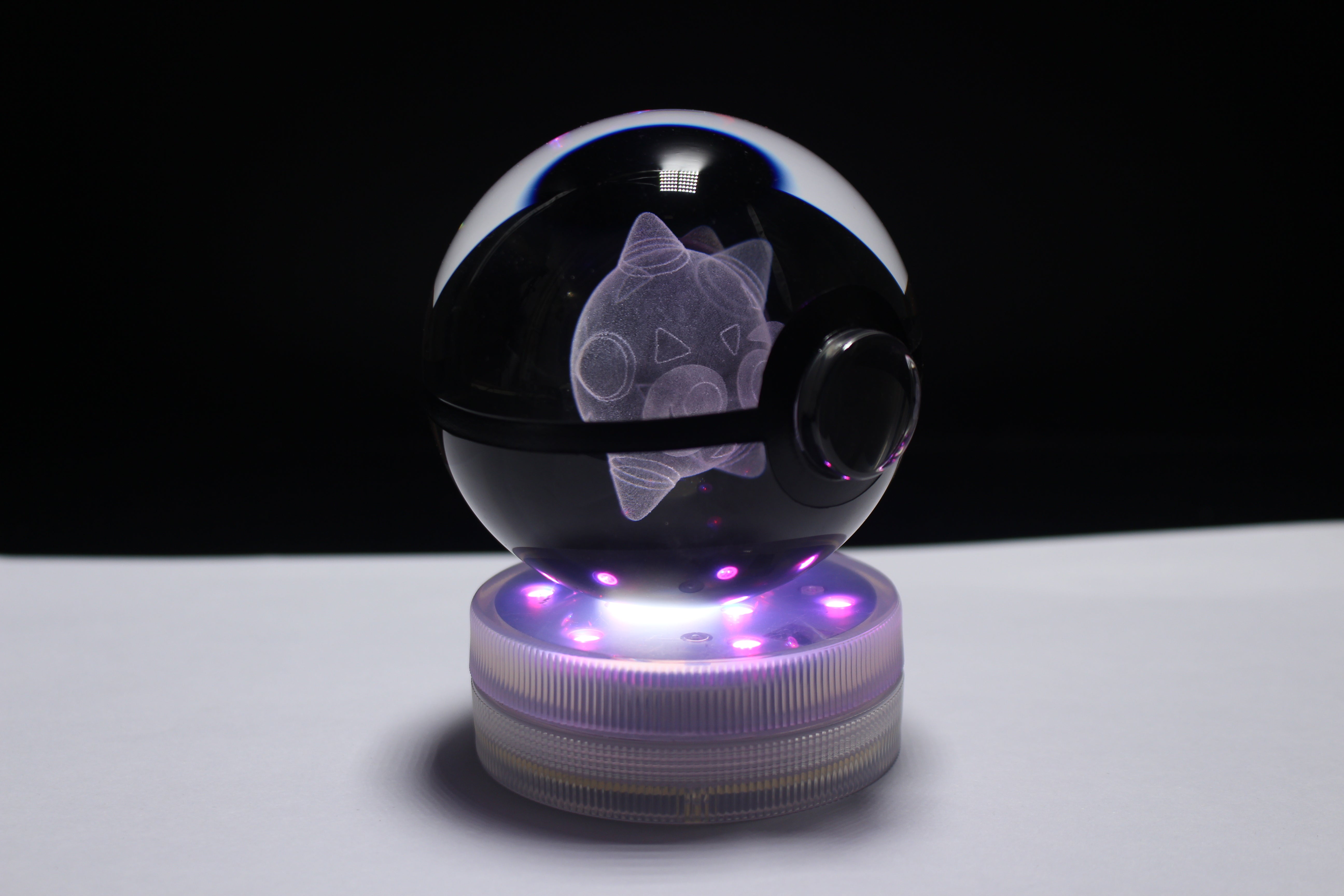 Minior Core Form Large Crystal Pokeball