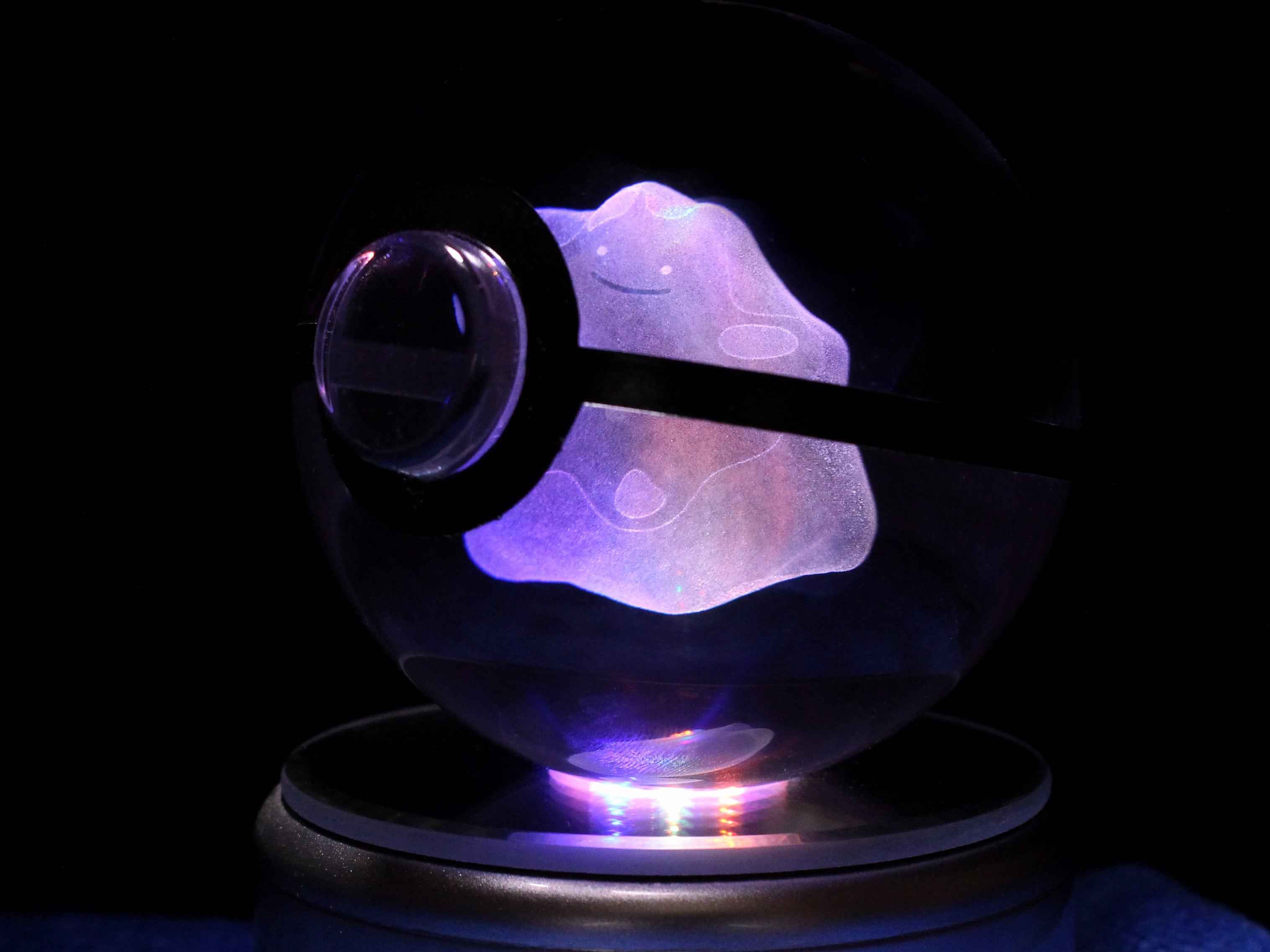 Ditto Large Crystal Pokeball