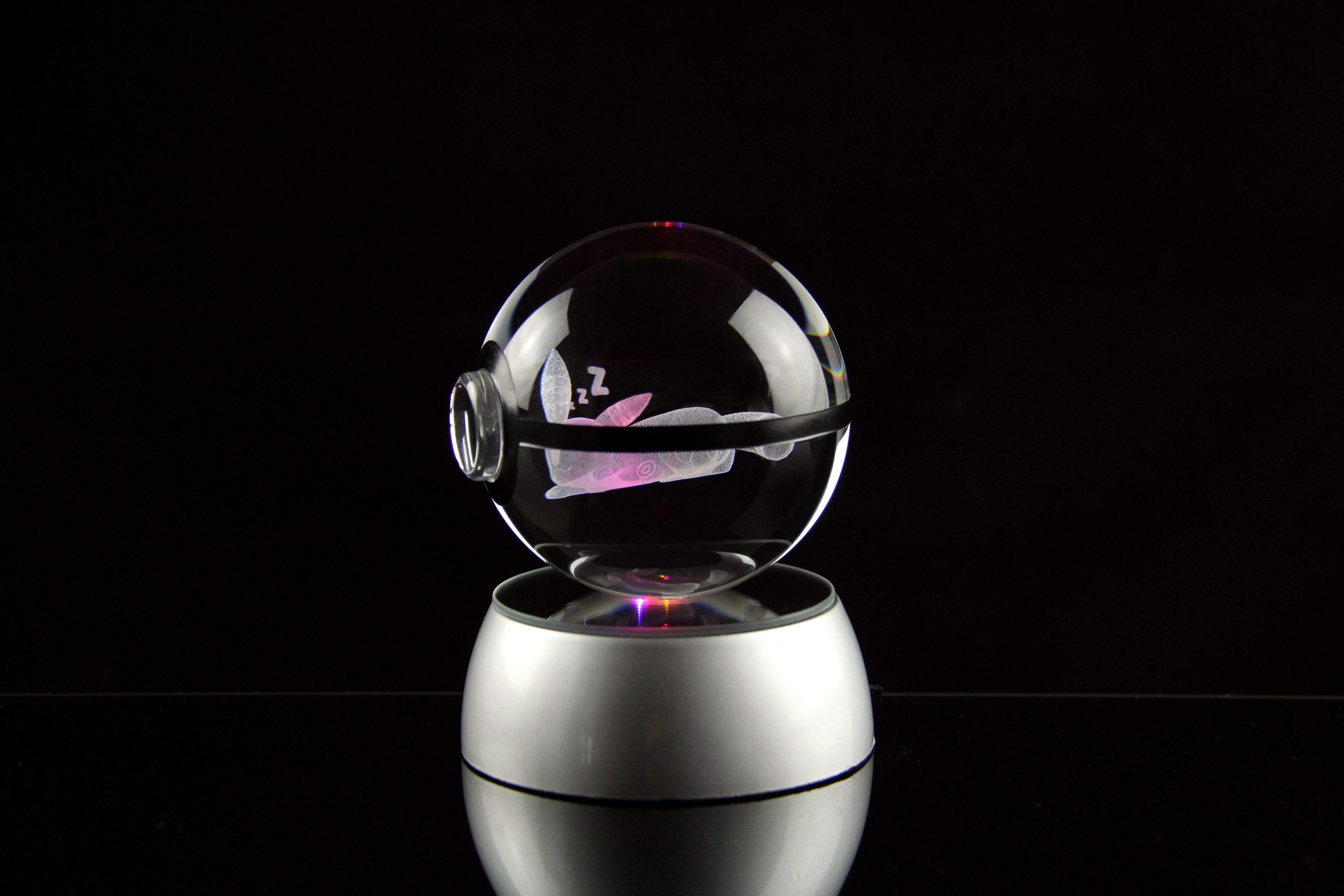 Sleeping Umbreon Large Crystal Pokeball