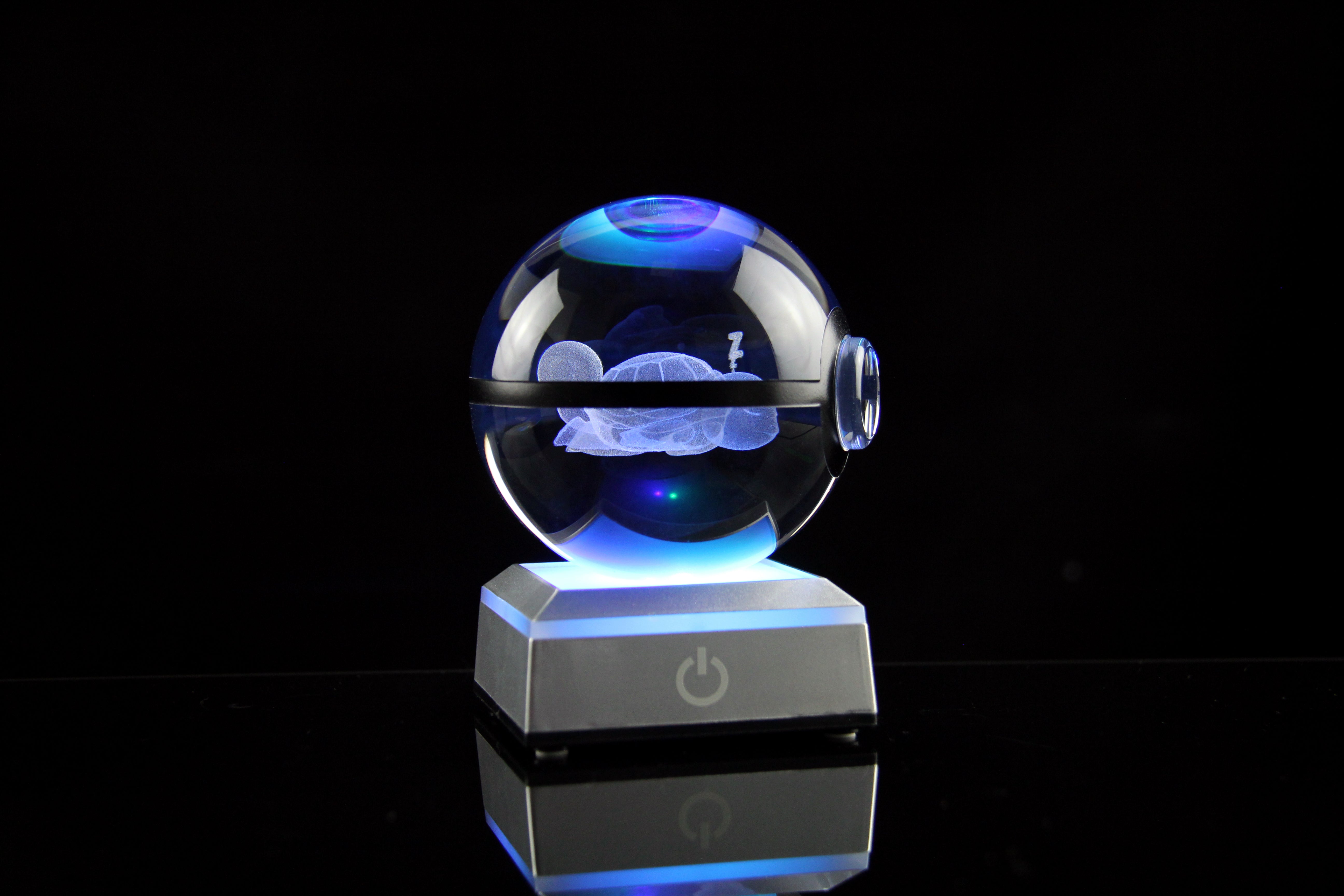 Sleeping Squirtle Large Crystal Pokeball