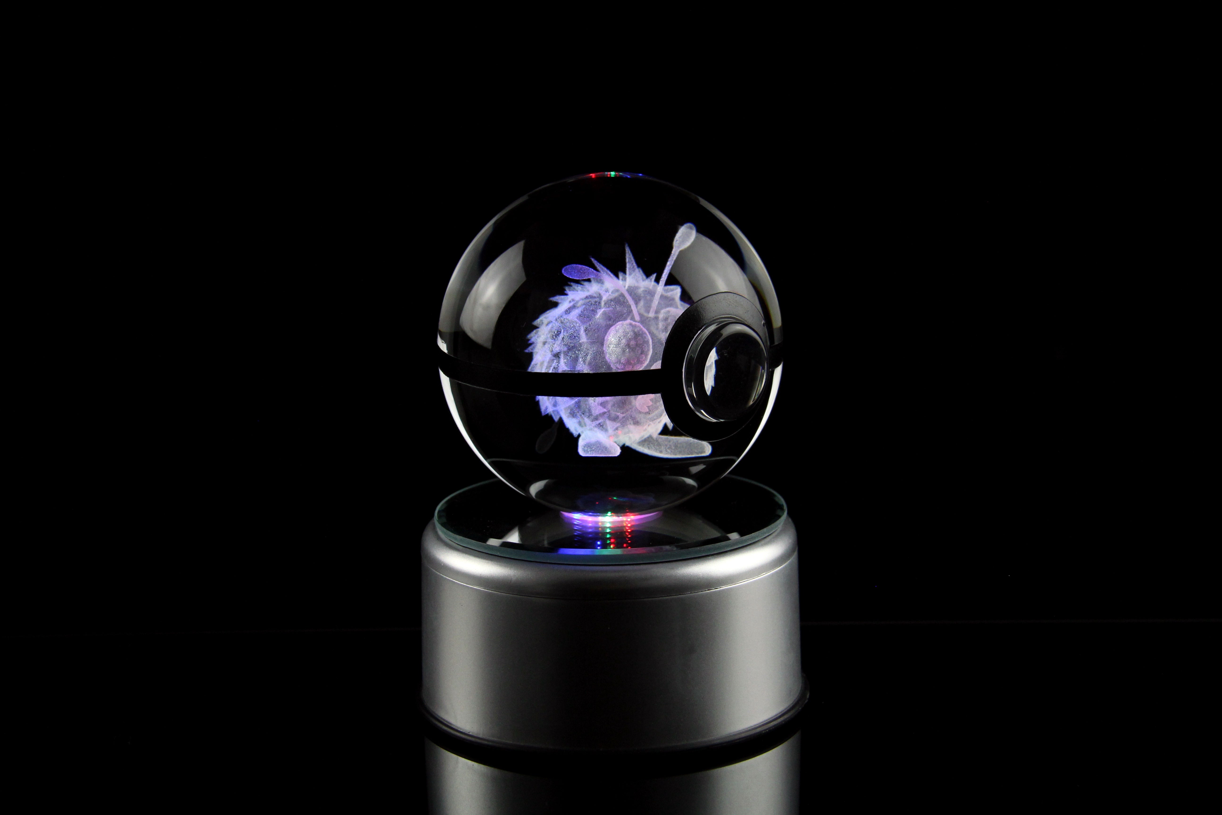 Venonat Large Crystal Pokeball