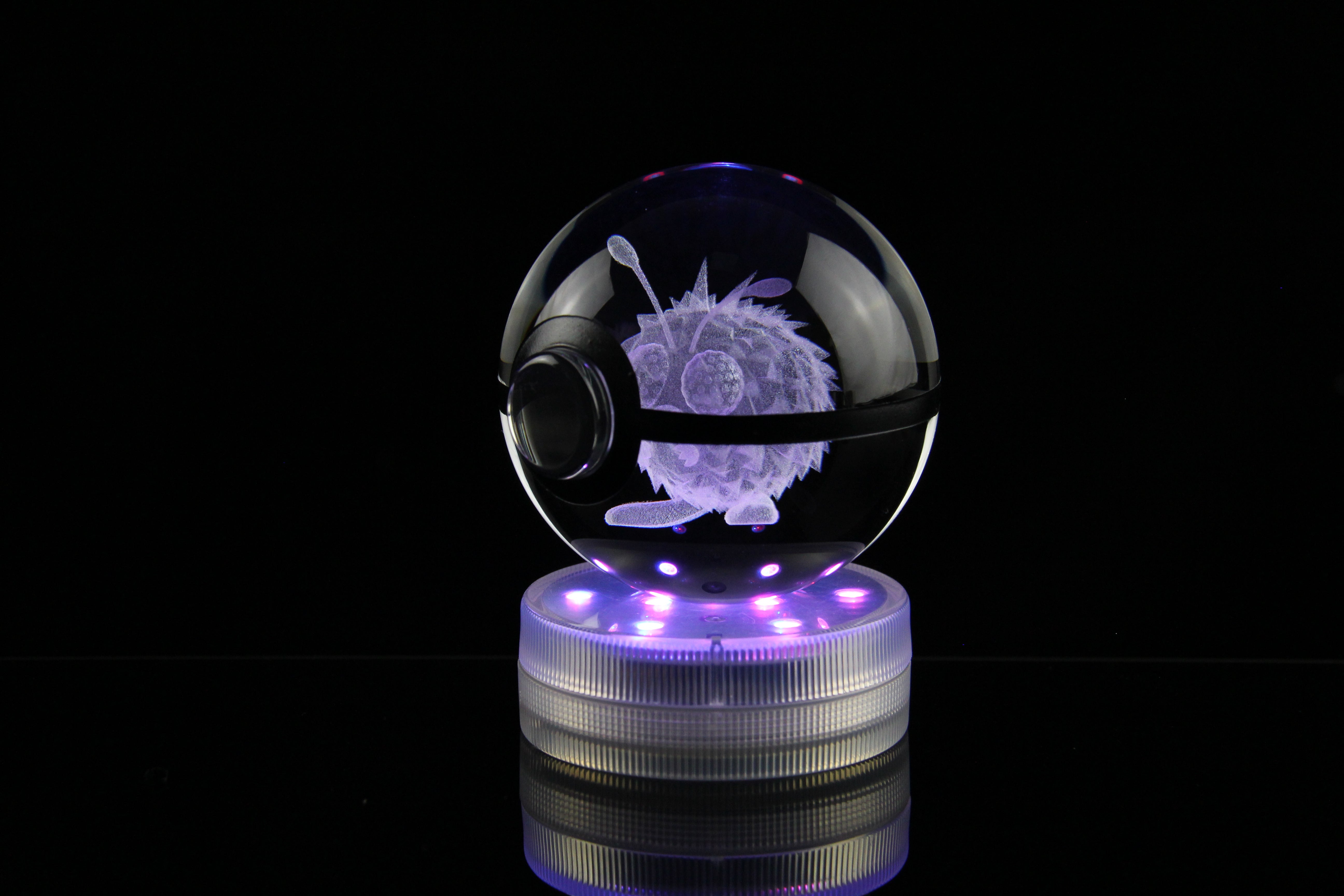 Venonat Large Crystal Pokeball