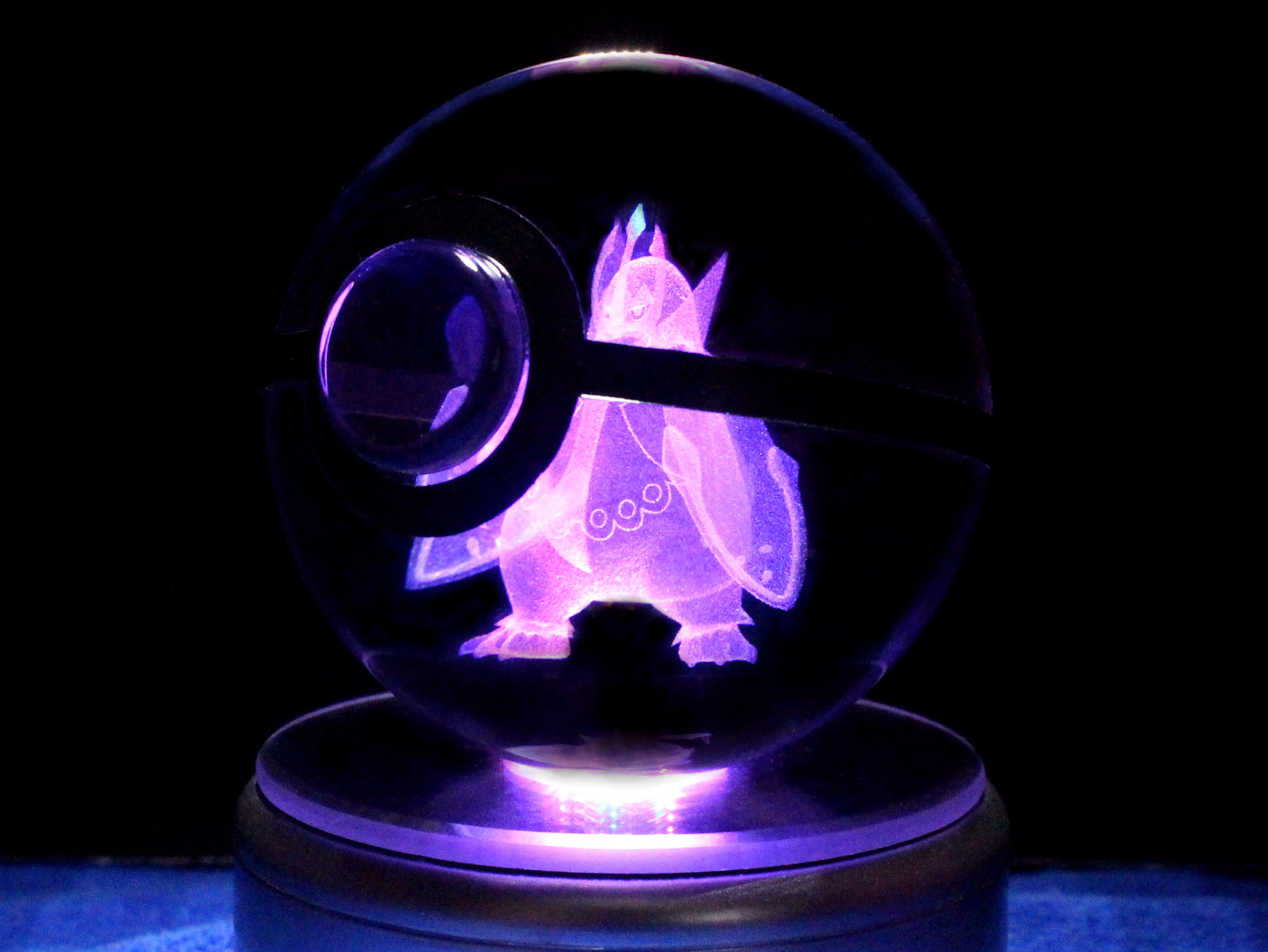 Empoleon Large Crystal Pokeball