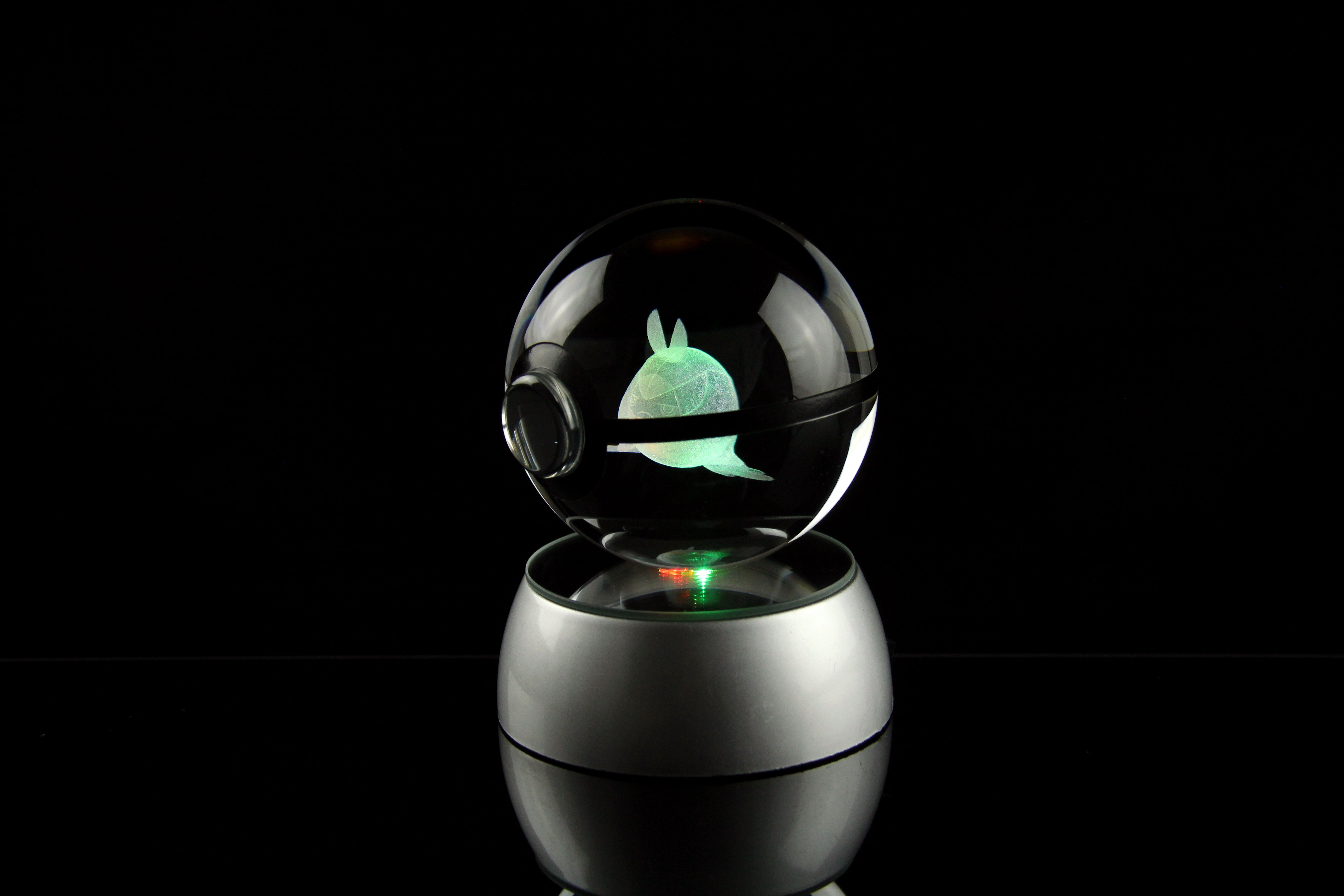 Swadloon Large Crystal Pokeball