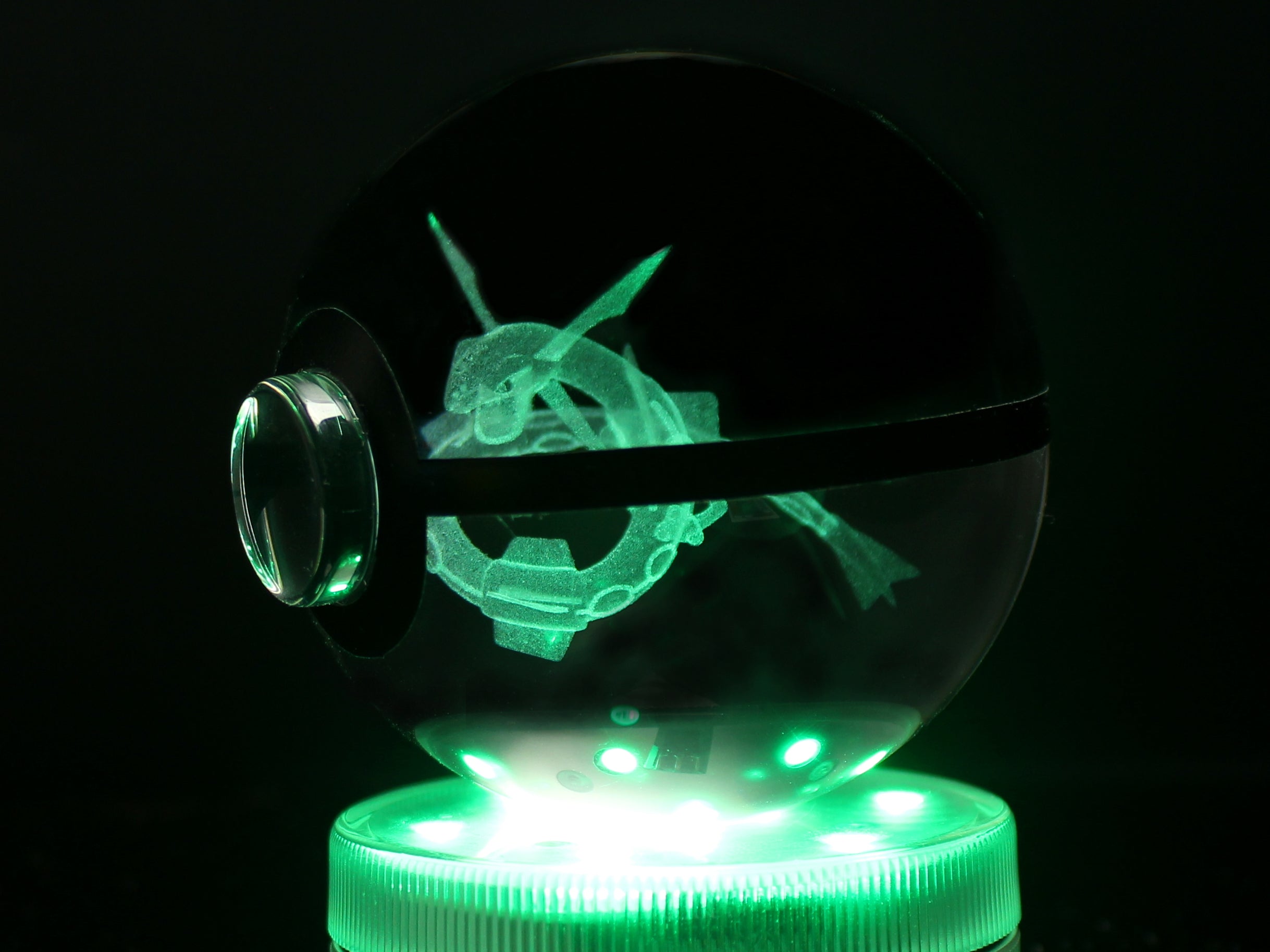 Rayquaza Large Crystal Pokeball