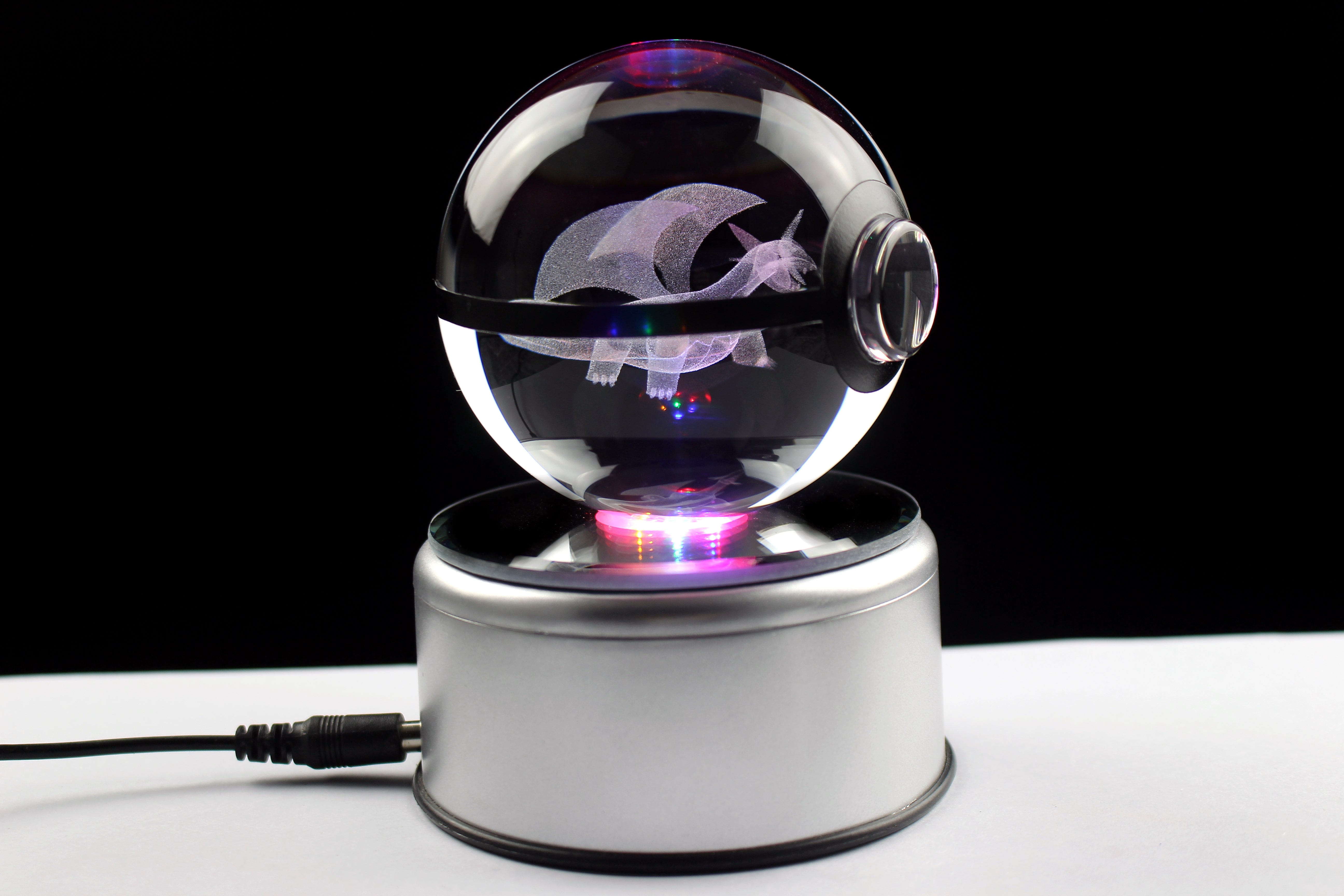 Salamence Large Crystal Pokeball