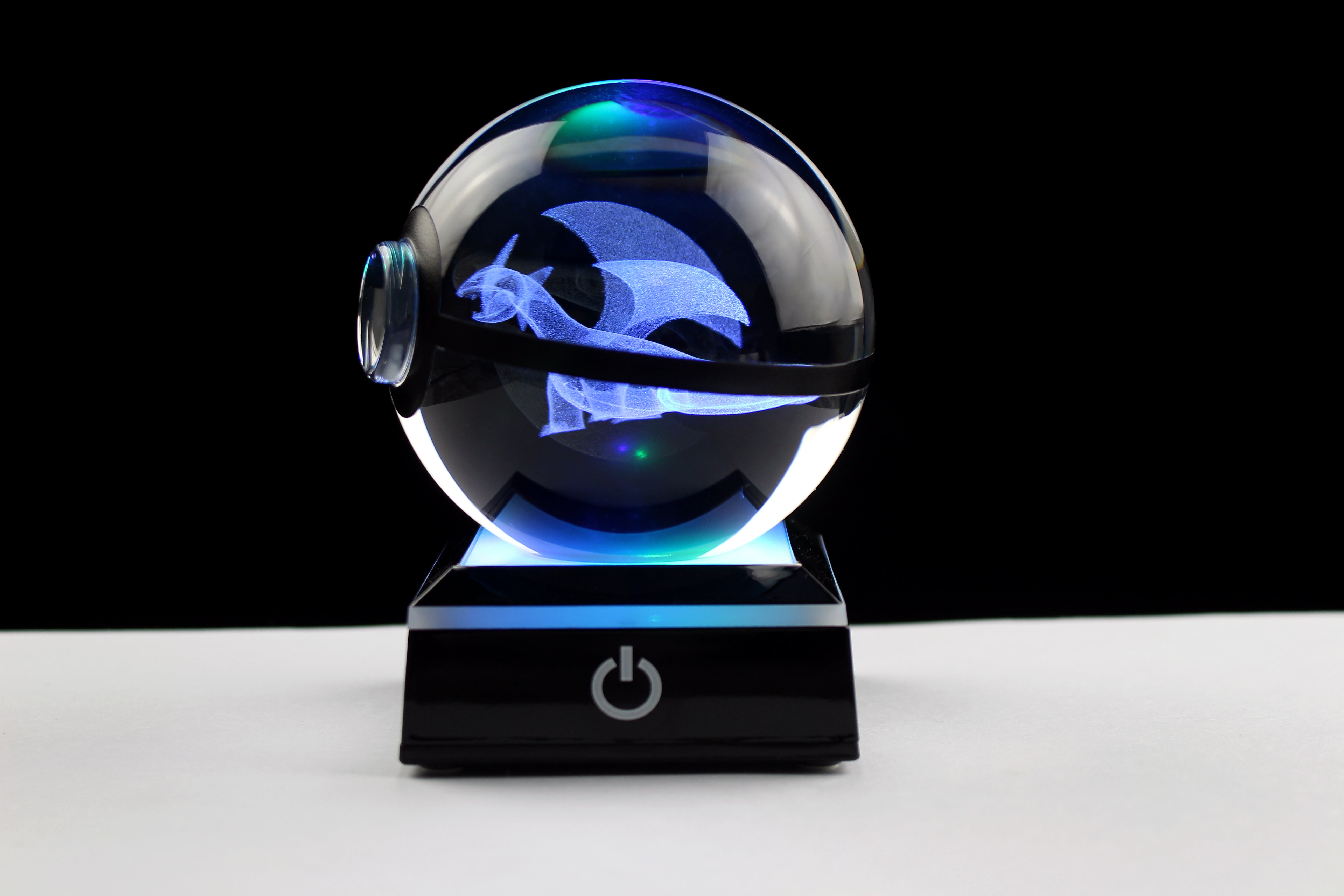 Salamence Large Crystal Pokeball