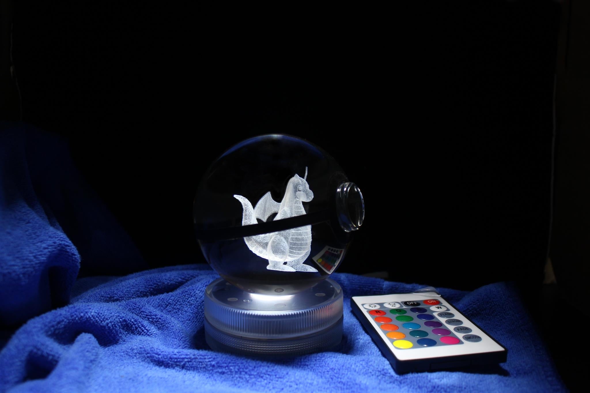 Dragonite Large Crystal Pokeball