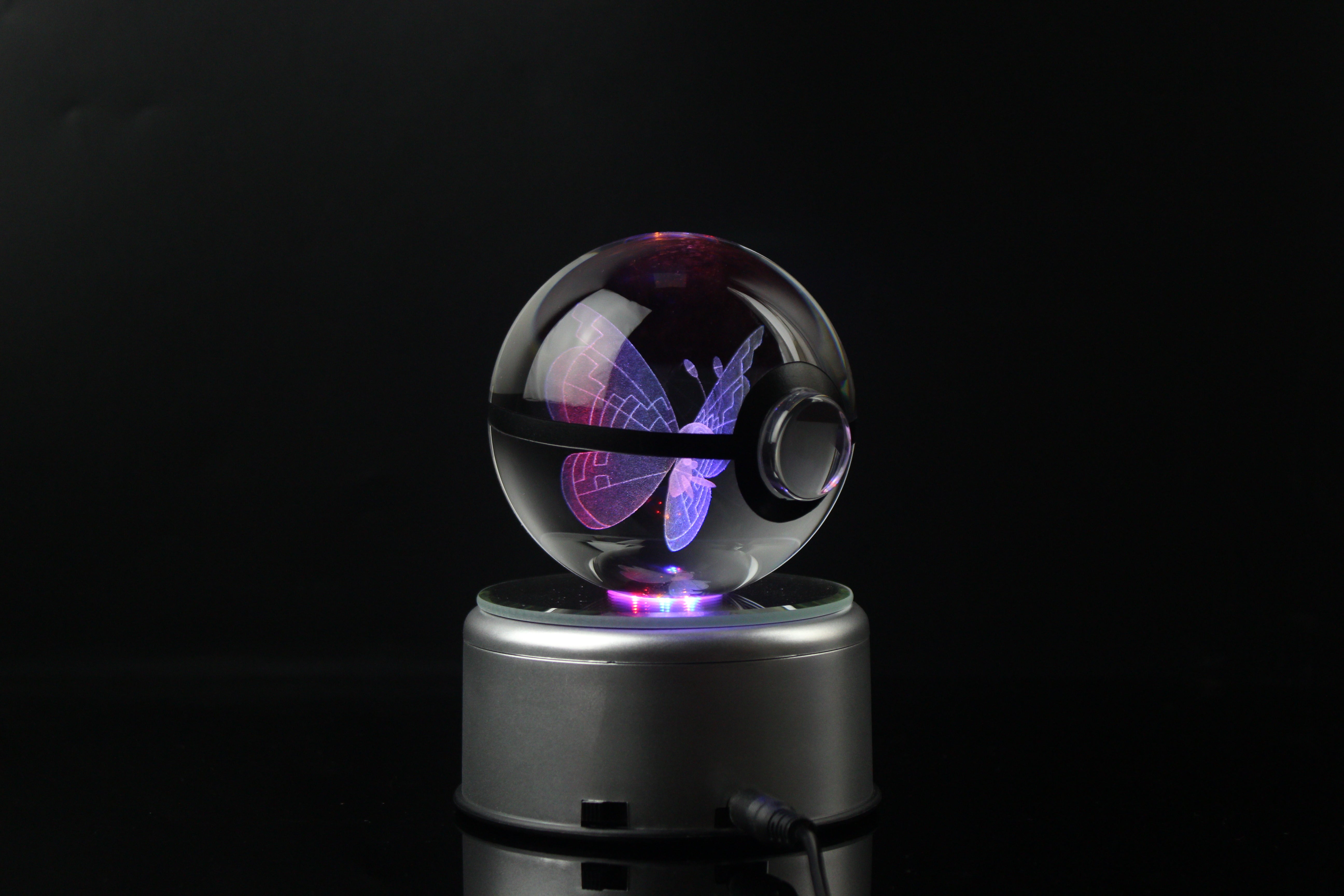 Vivillon Monsoon pattern Large Crystal Pokeball