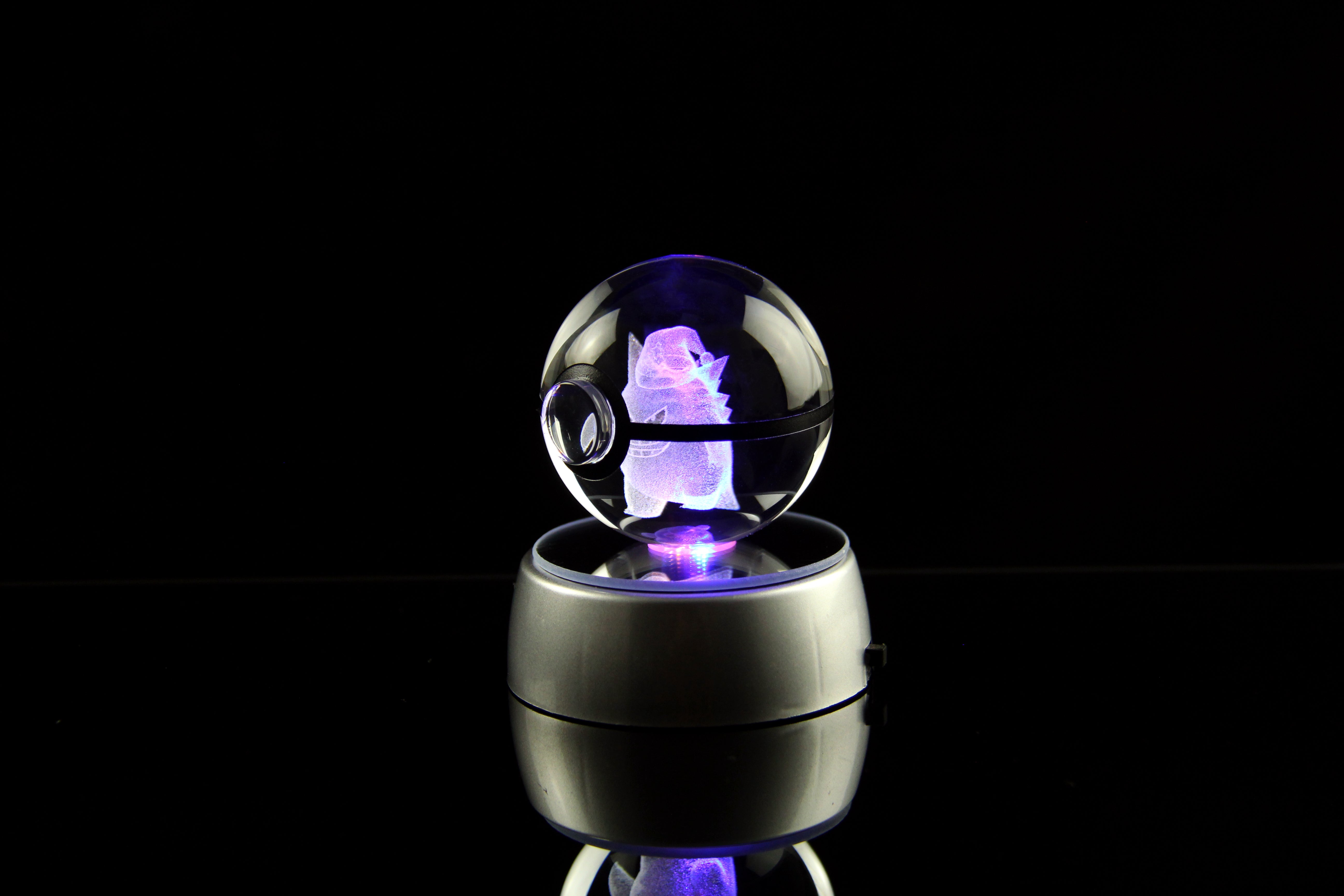 CHRISTMAS Gengar Large Crystal Pokeball