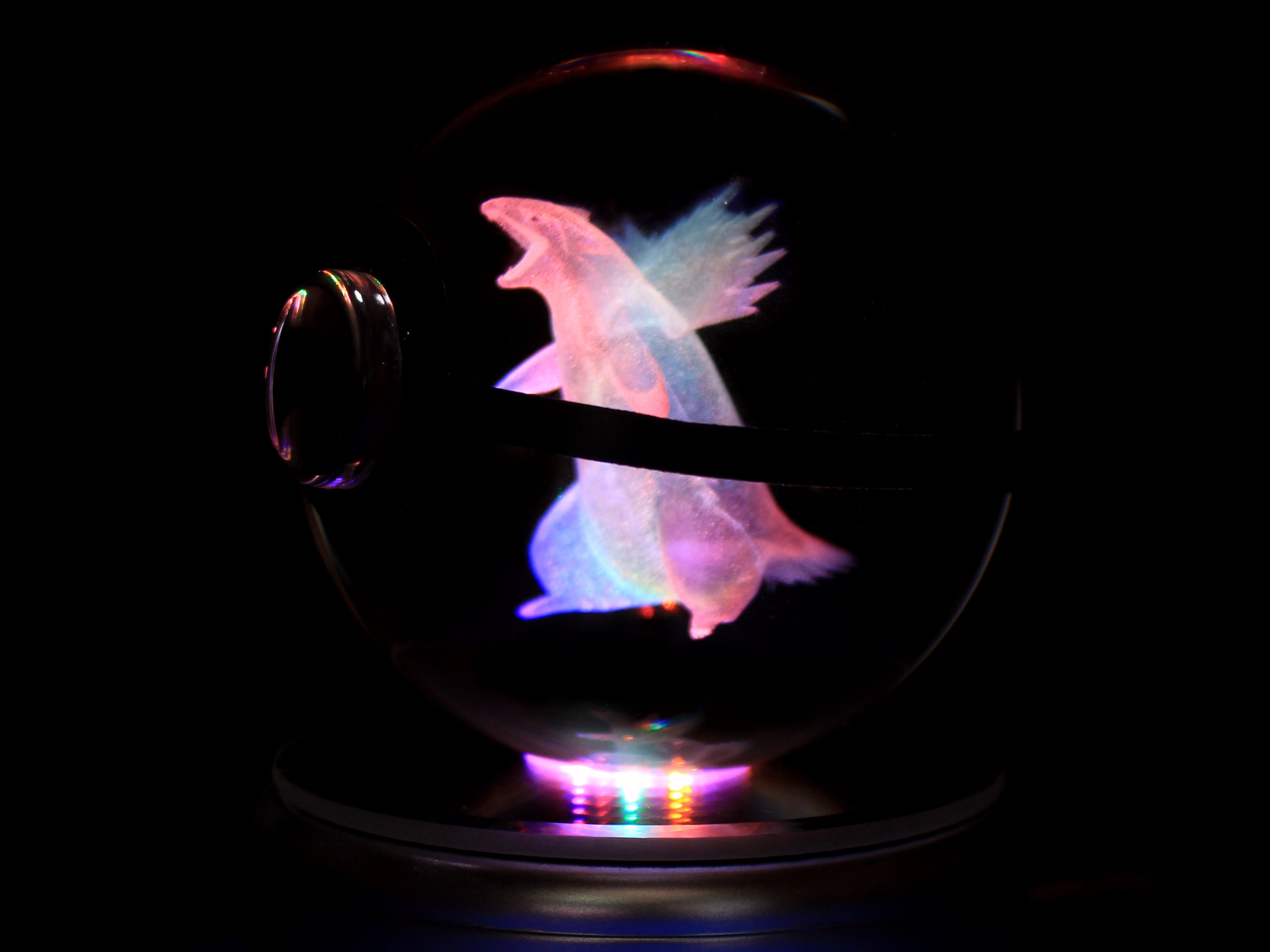 Typhlosion Large Crystal Pokeball