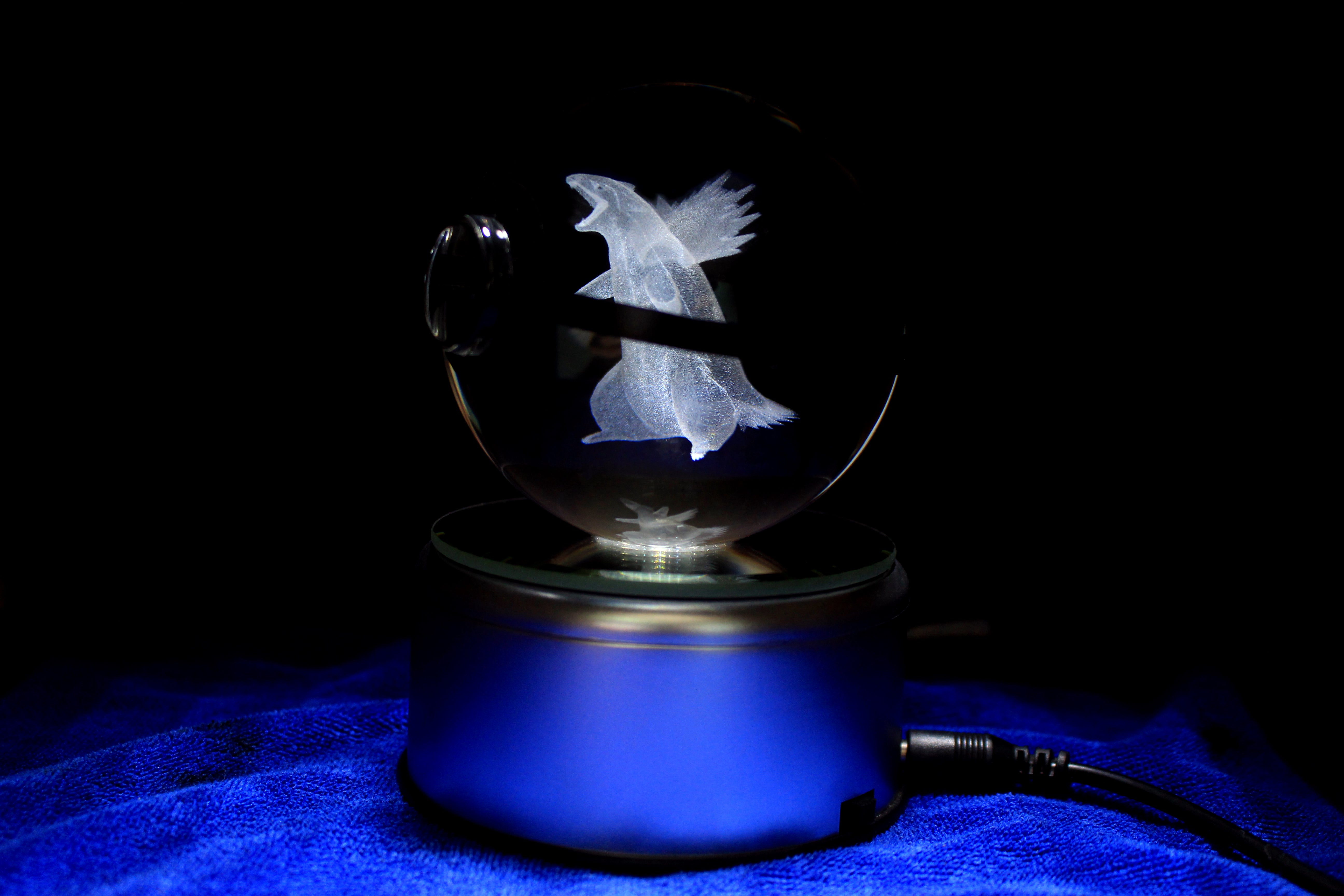 Typhlosion Large Crystal Pokeball