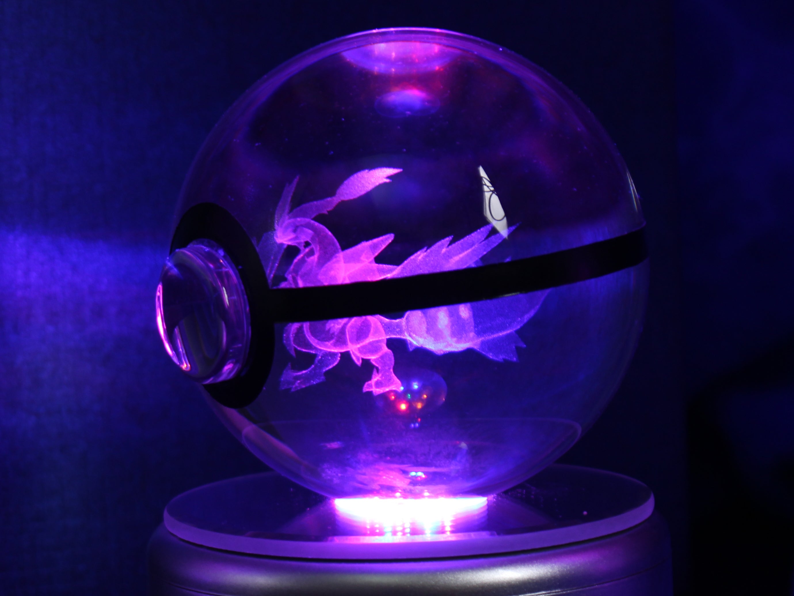 Kyurem Large Crystal Pokeball – Glowingpokeballs