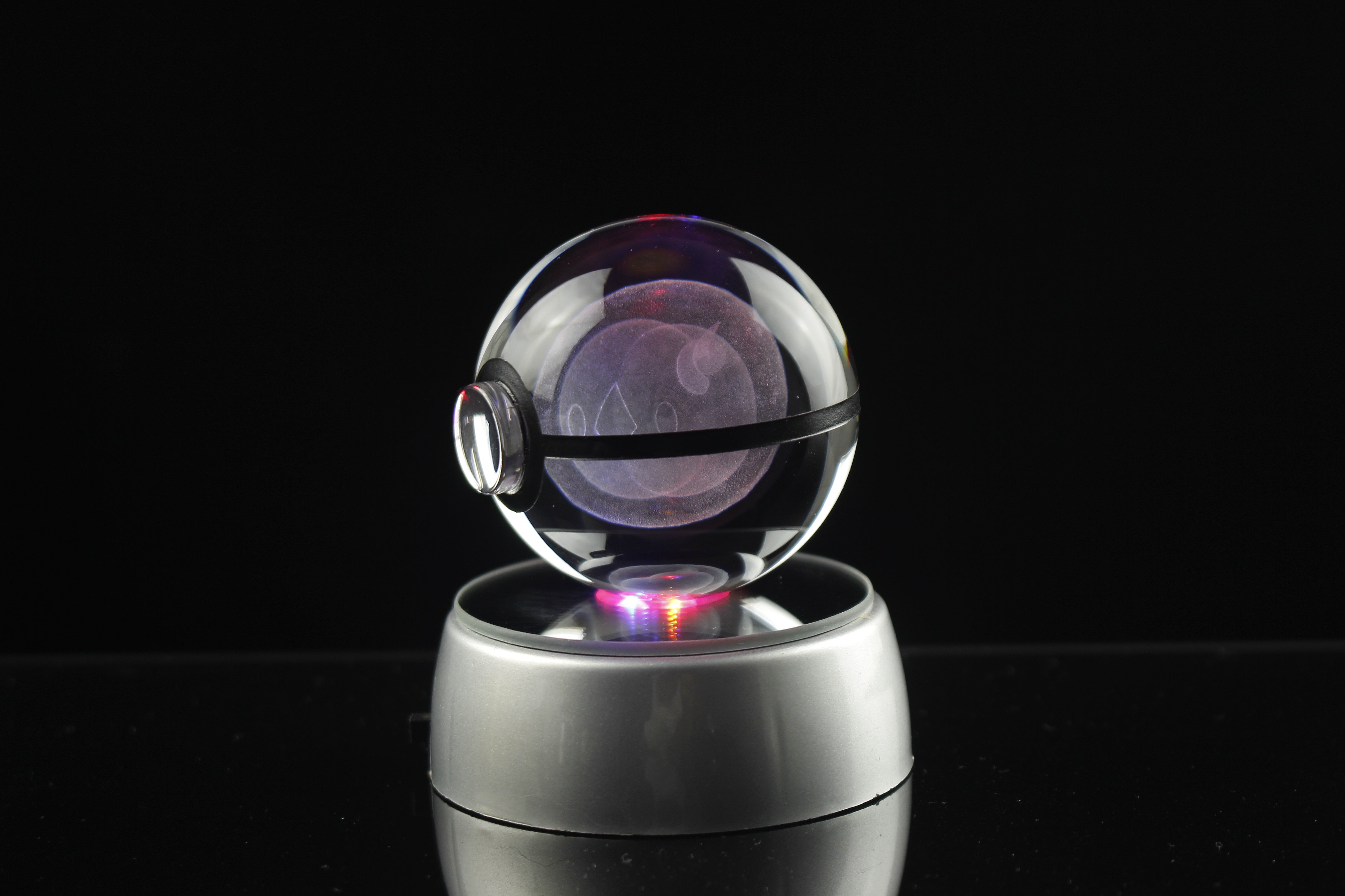 Solosis Large Crystal Pokeball
