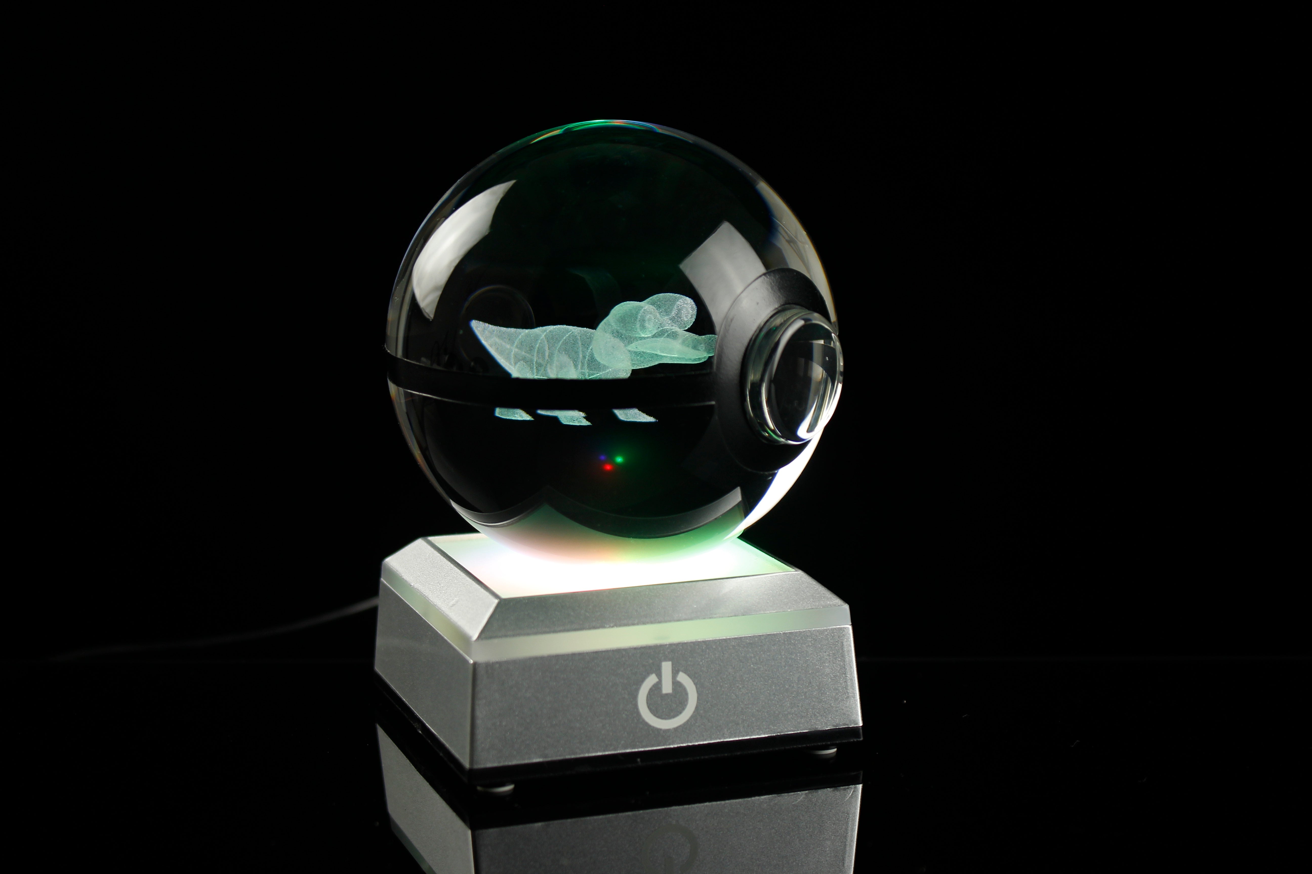 Sandile Large Crystal Pokeball