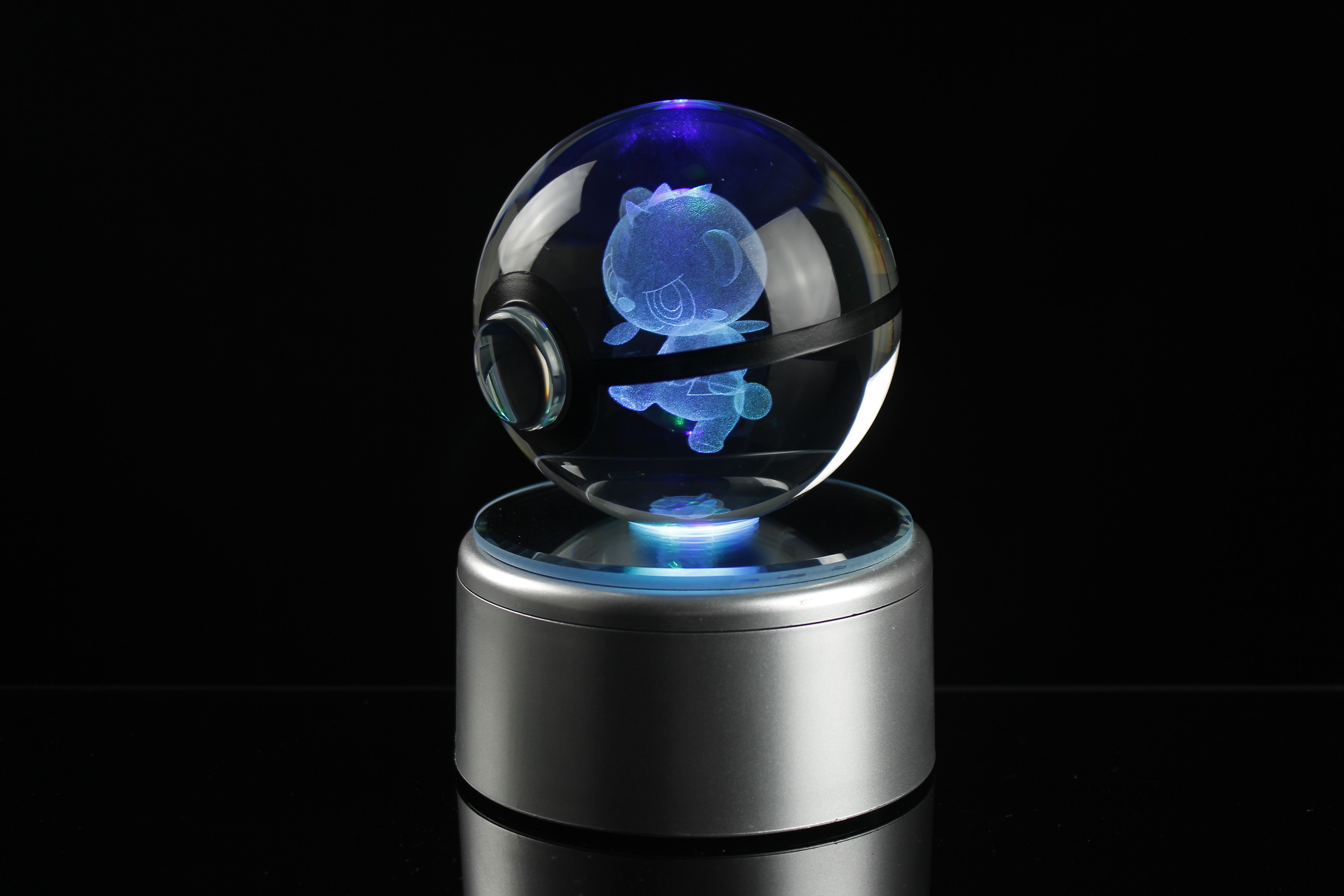 Pancham Large Crystal Pokeball
