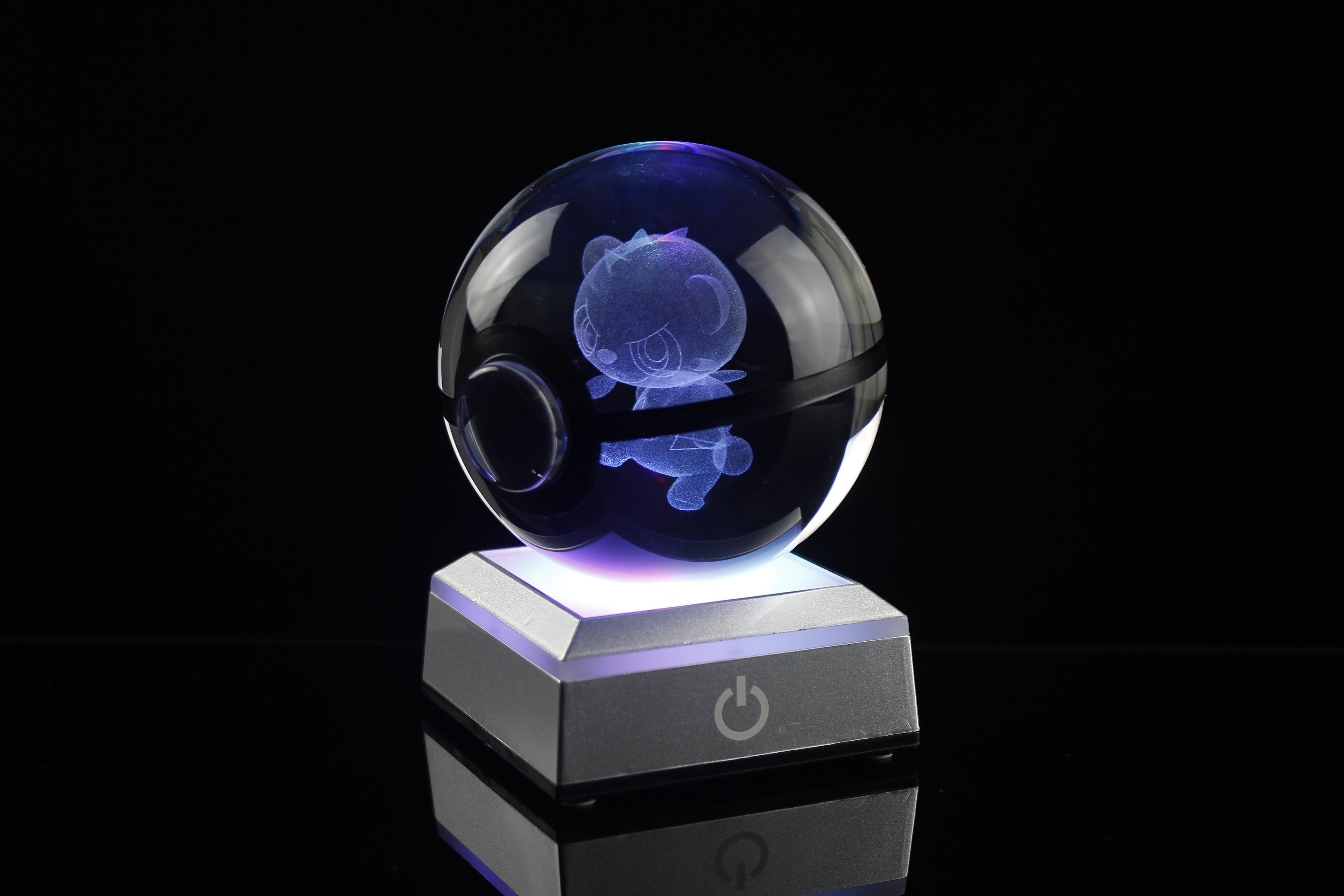 Pancham Large Crystal Pokeball