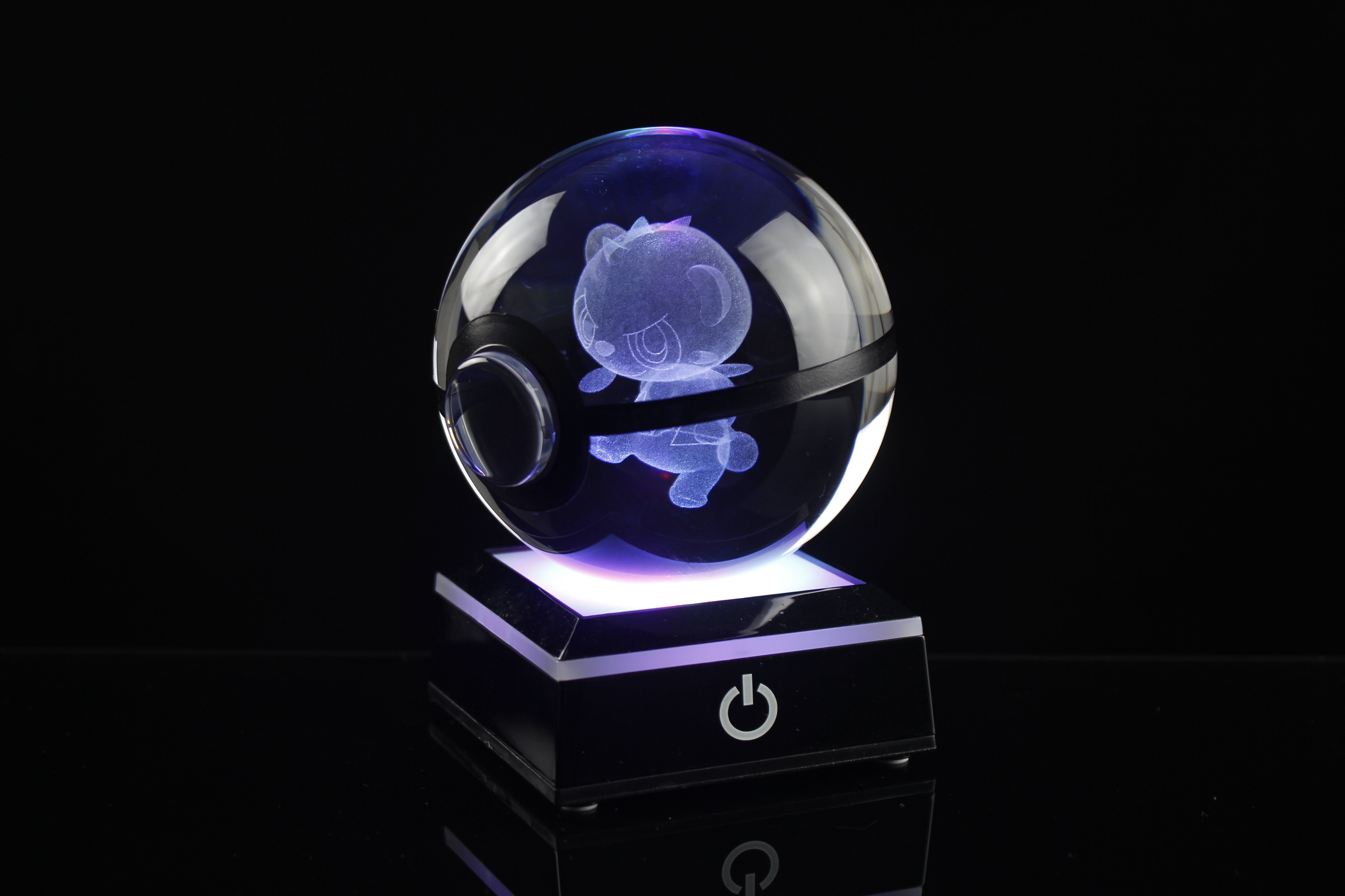 Pancham Large Crystal Pokeball