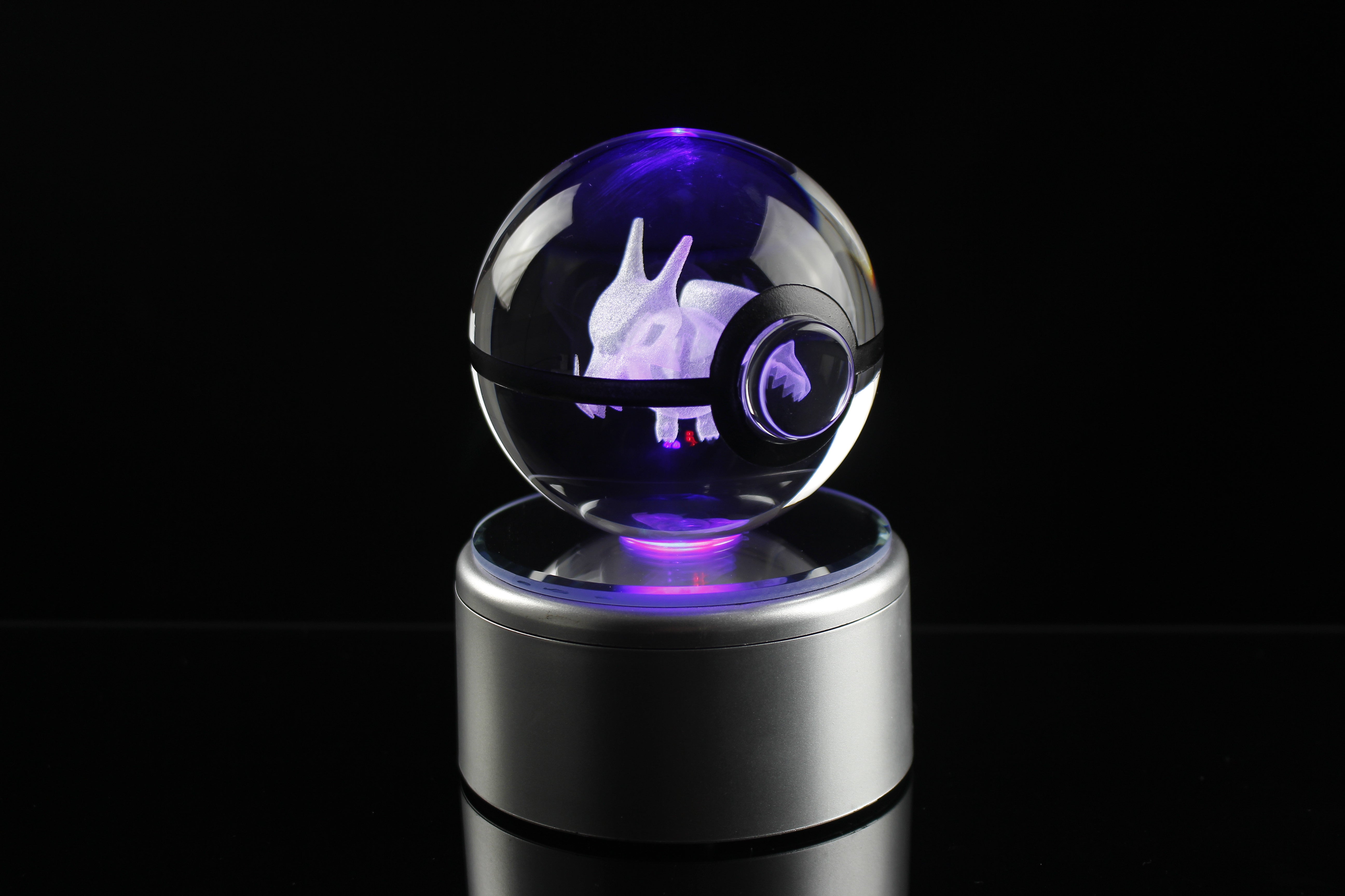 Regidrago Large Crystal Pokeball