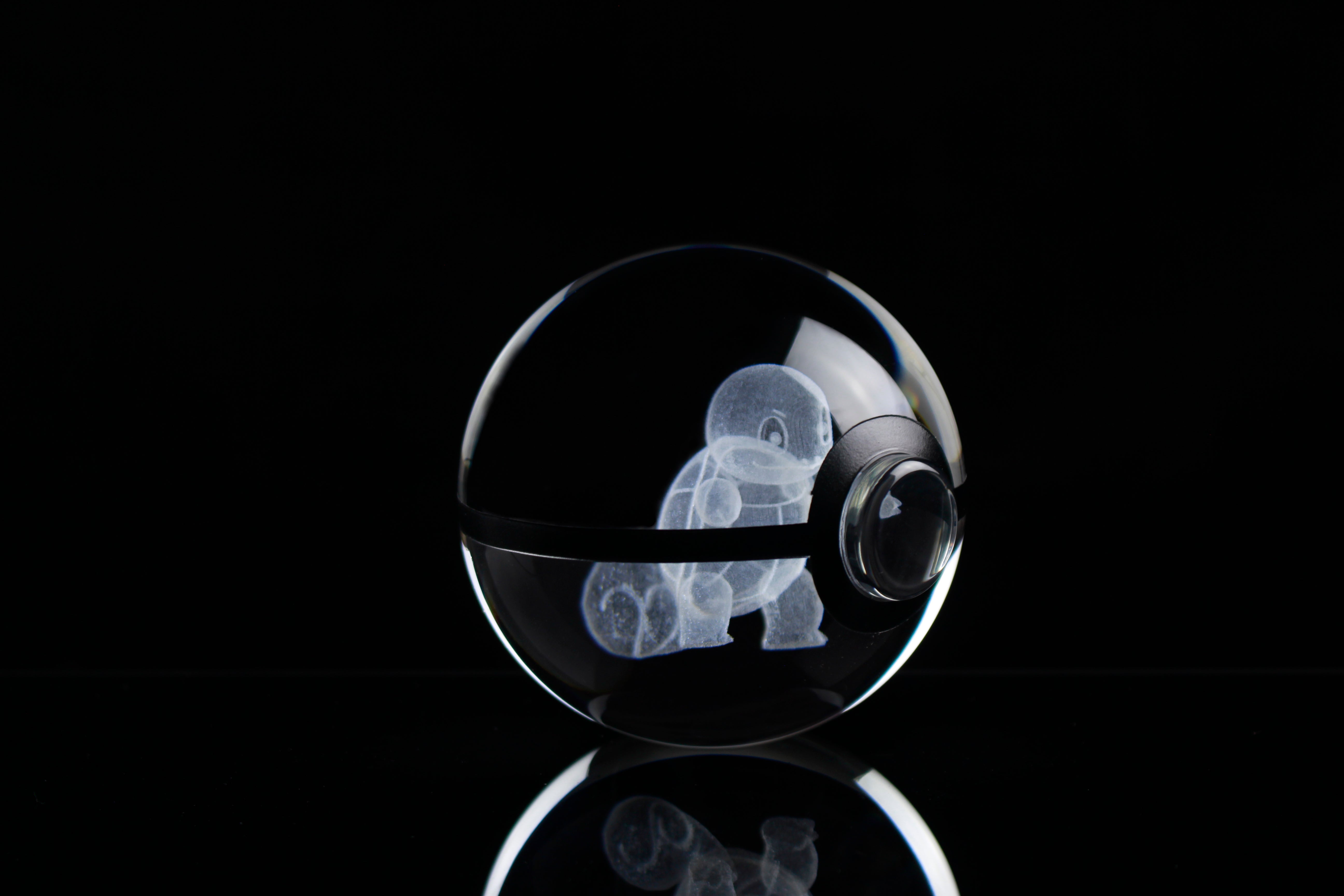 Squirtle Large Crystal Pokeball