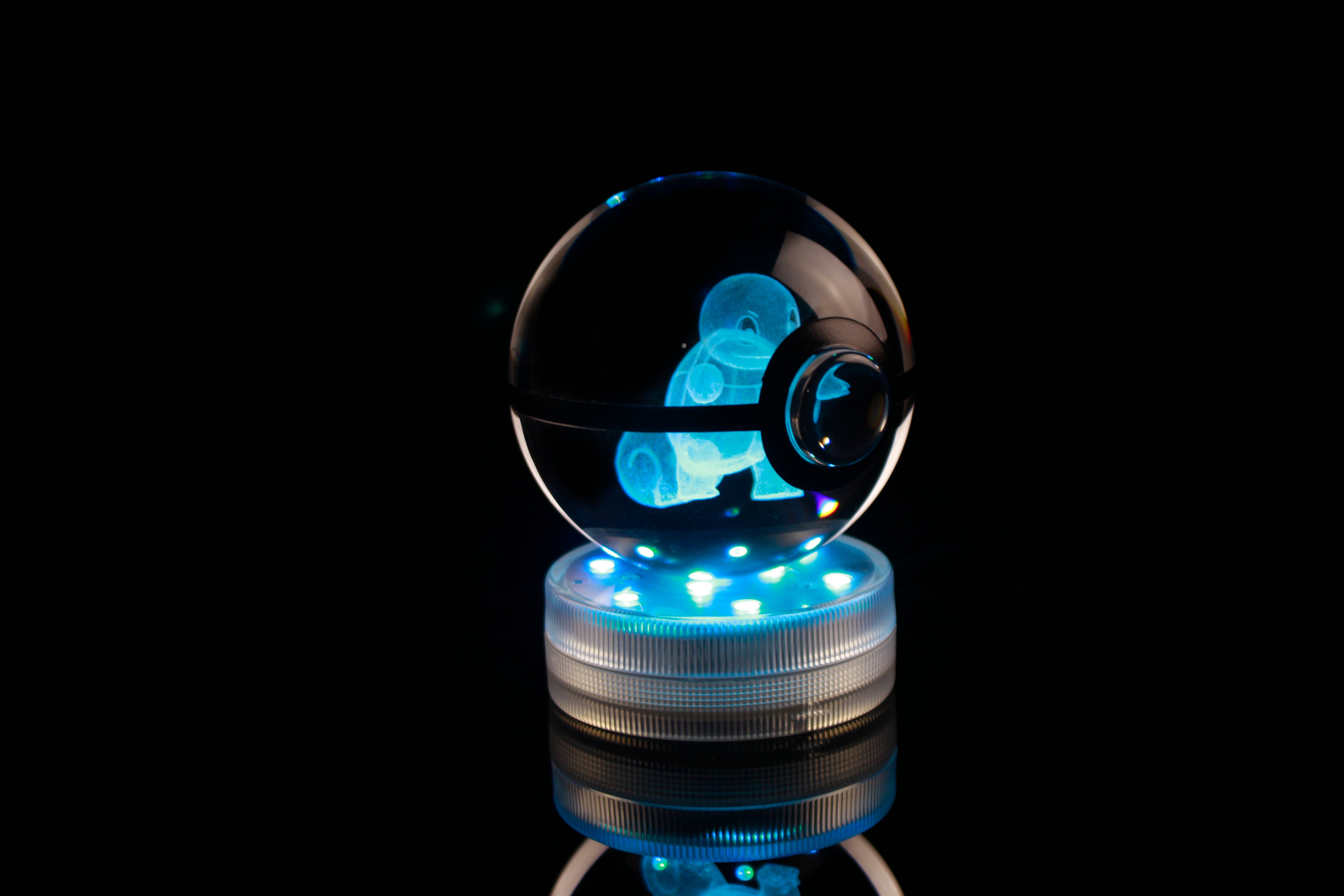 Squirtle Large Crystal Pokeball