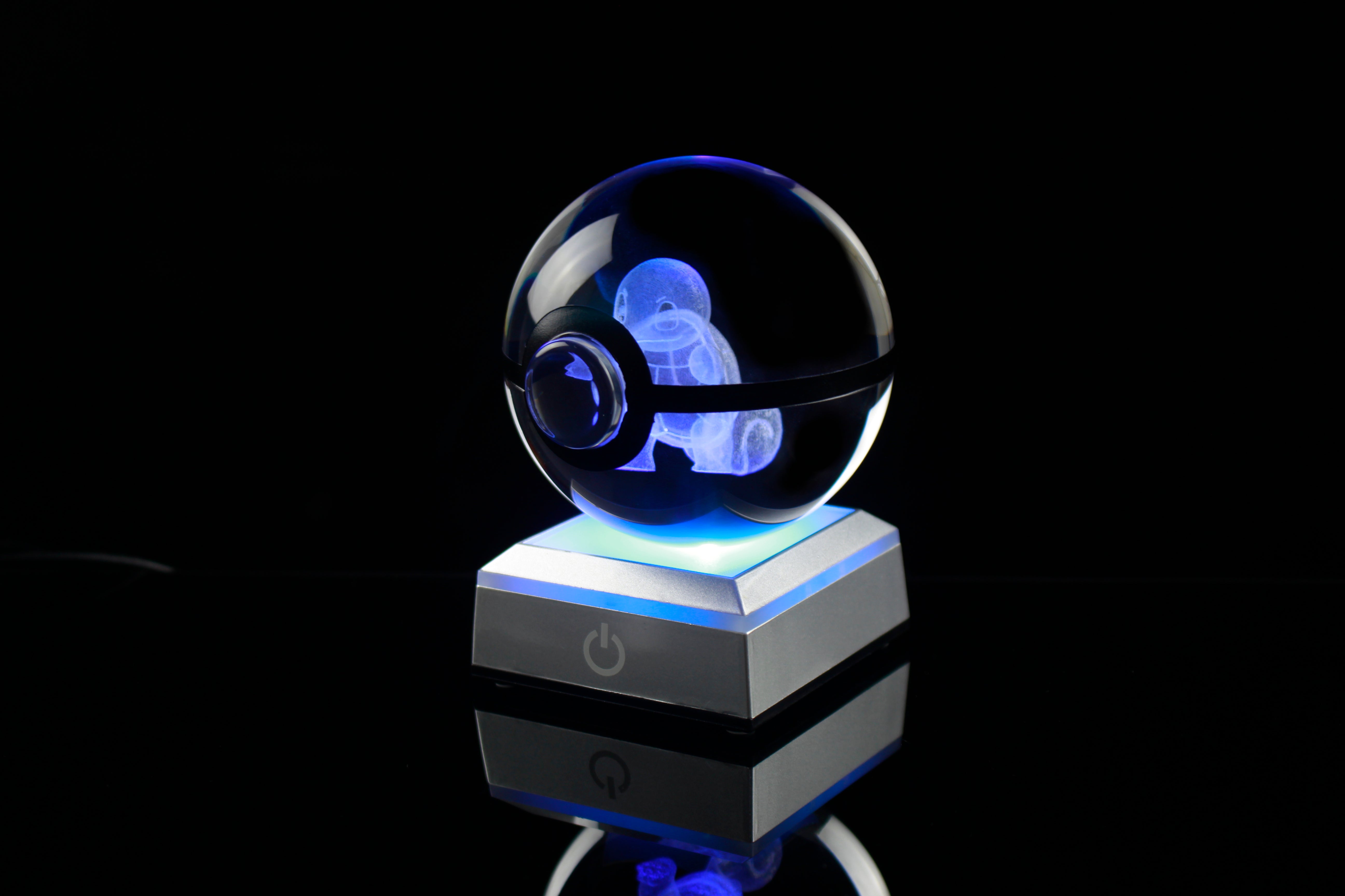 Squirtle Large Crystal Pokeball