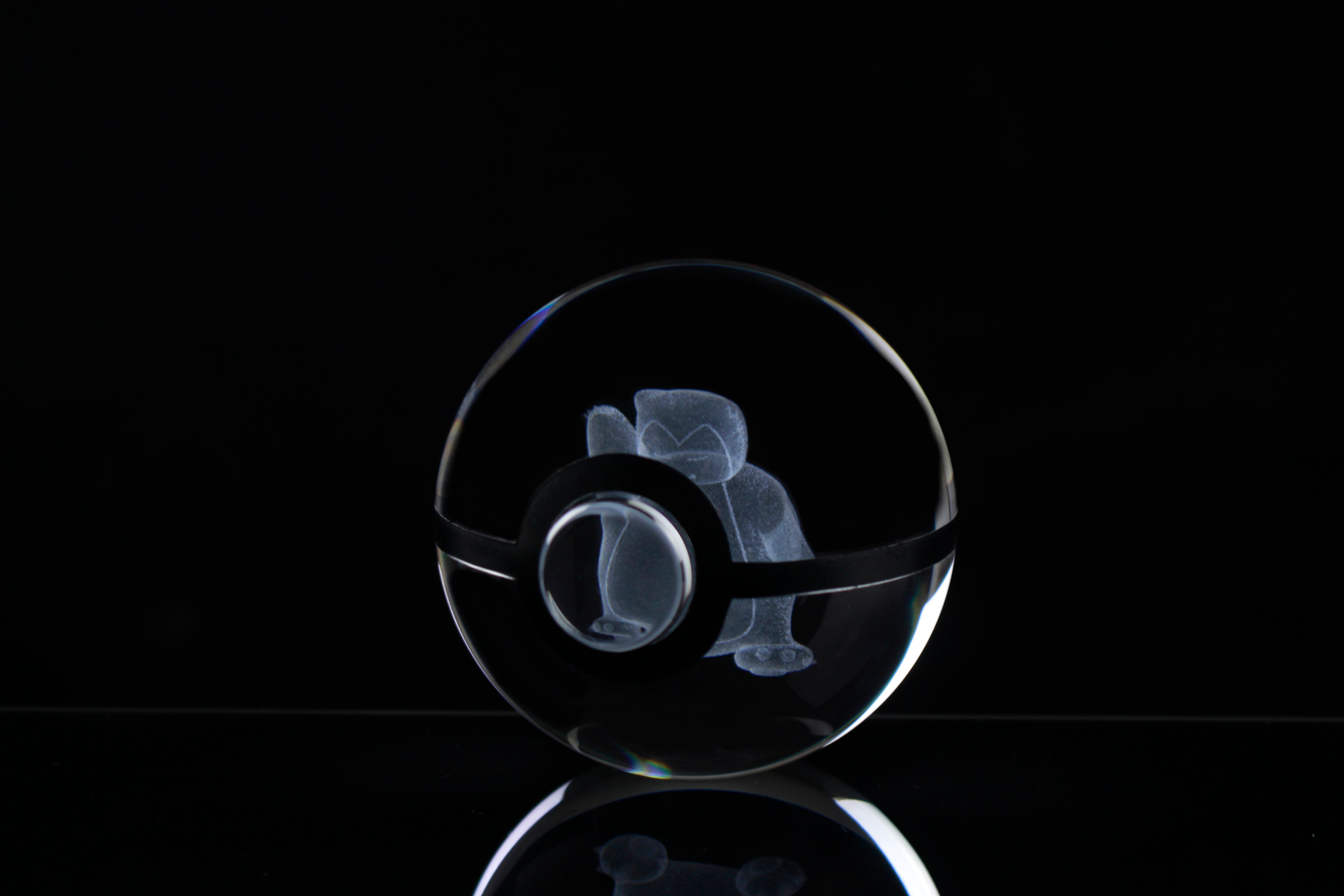 Snorlax Large Crystal Pokeball