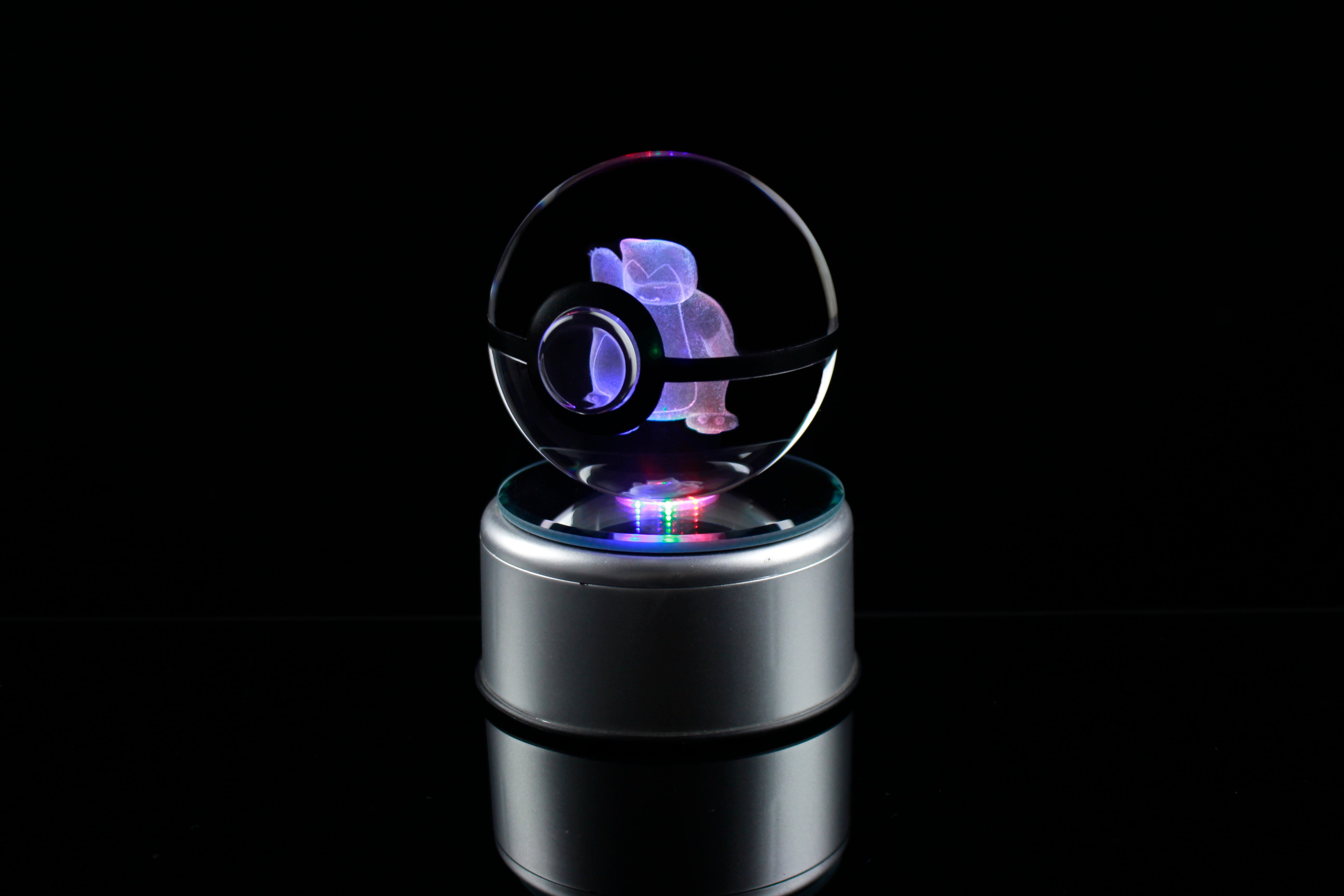 Snorlax Large Crystal Pokeball