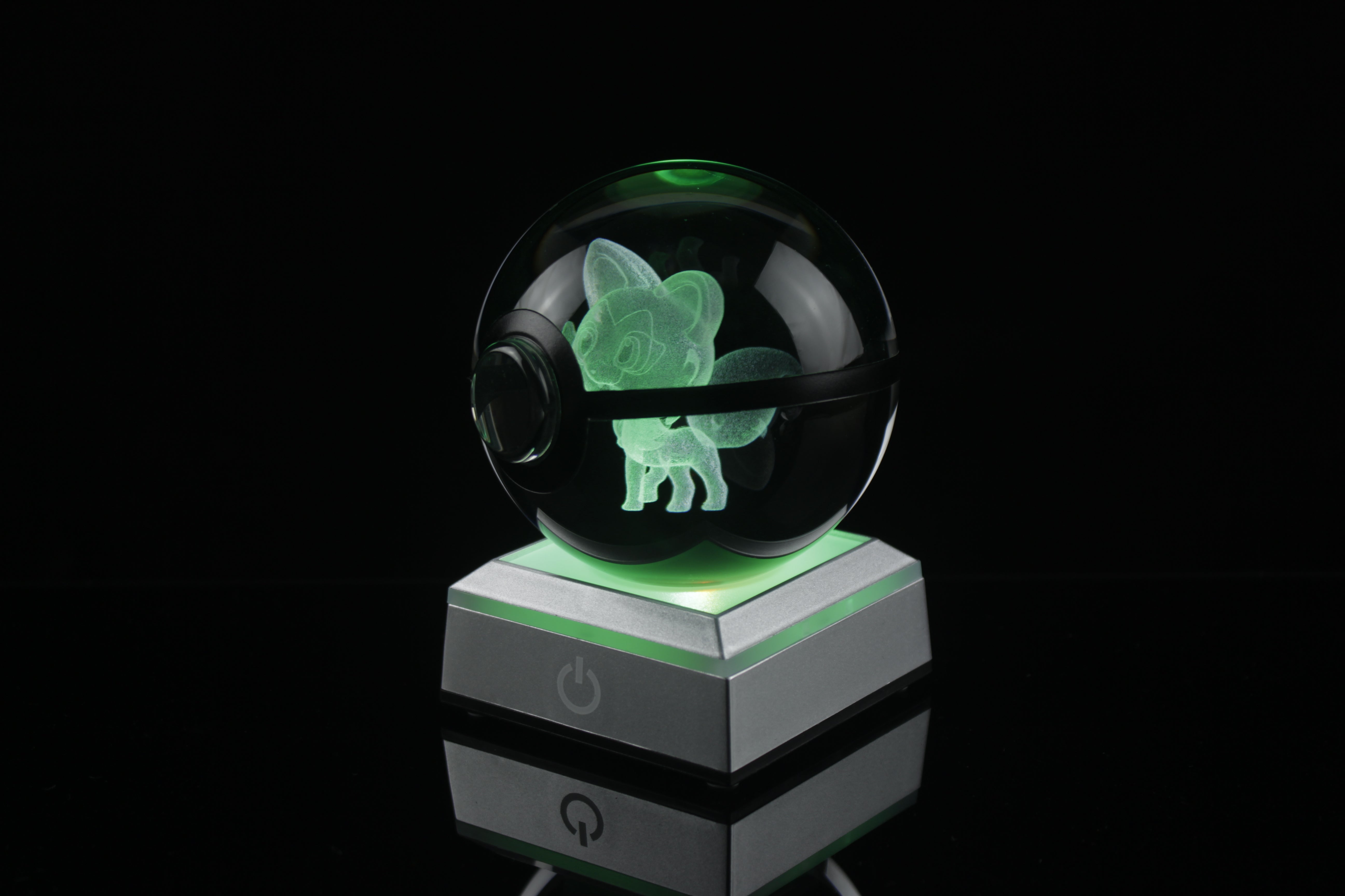 Sprigatito Large Crystal Pokeball