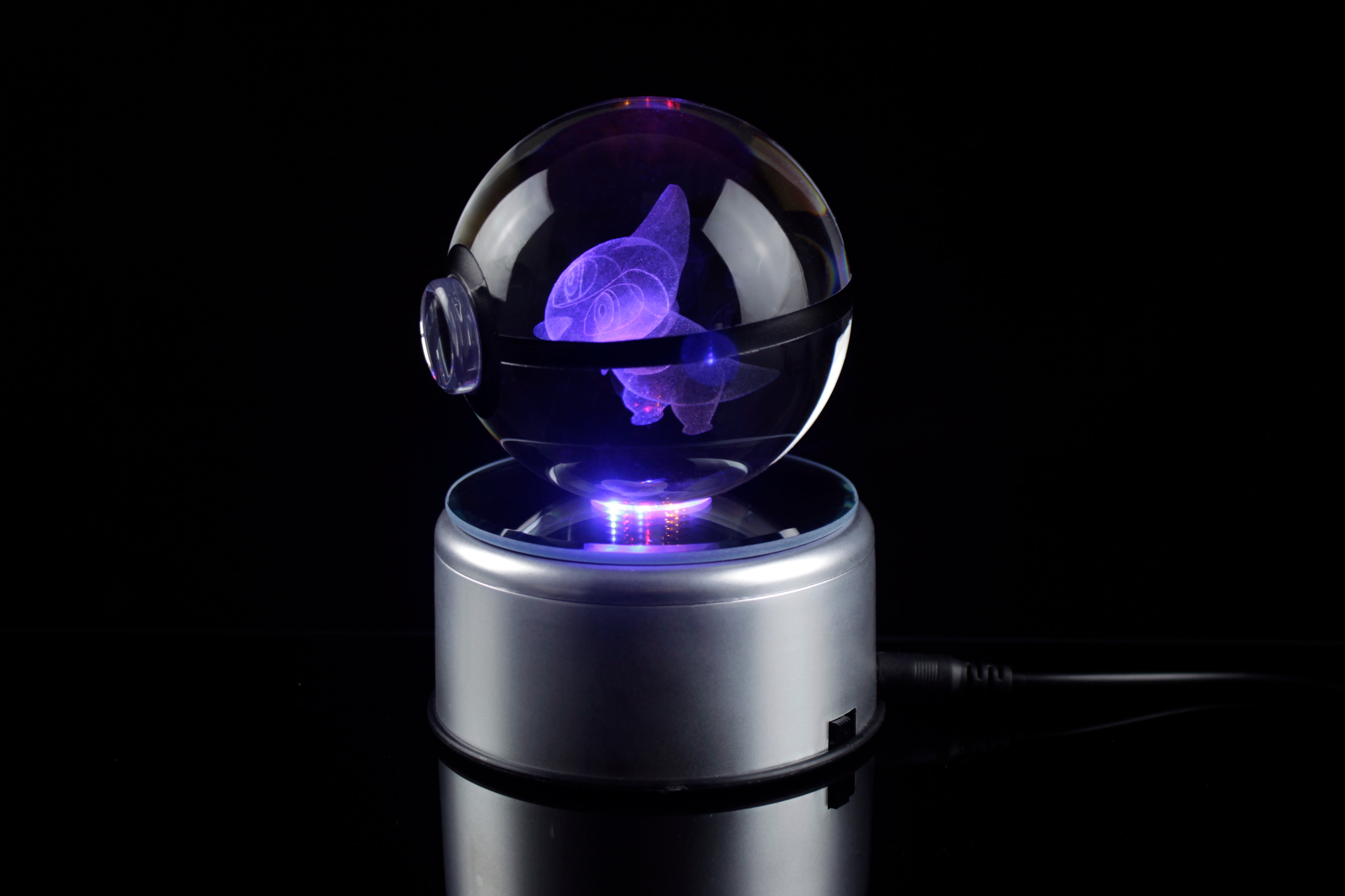 Axew Large Crystal Pokeball