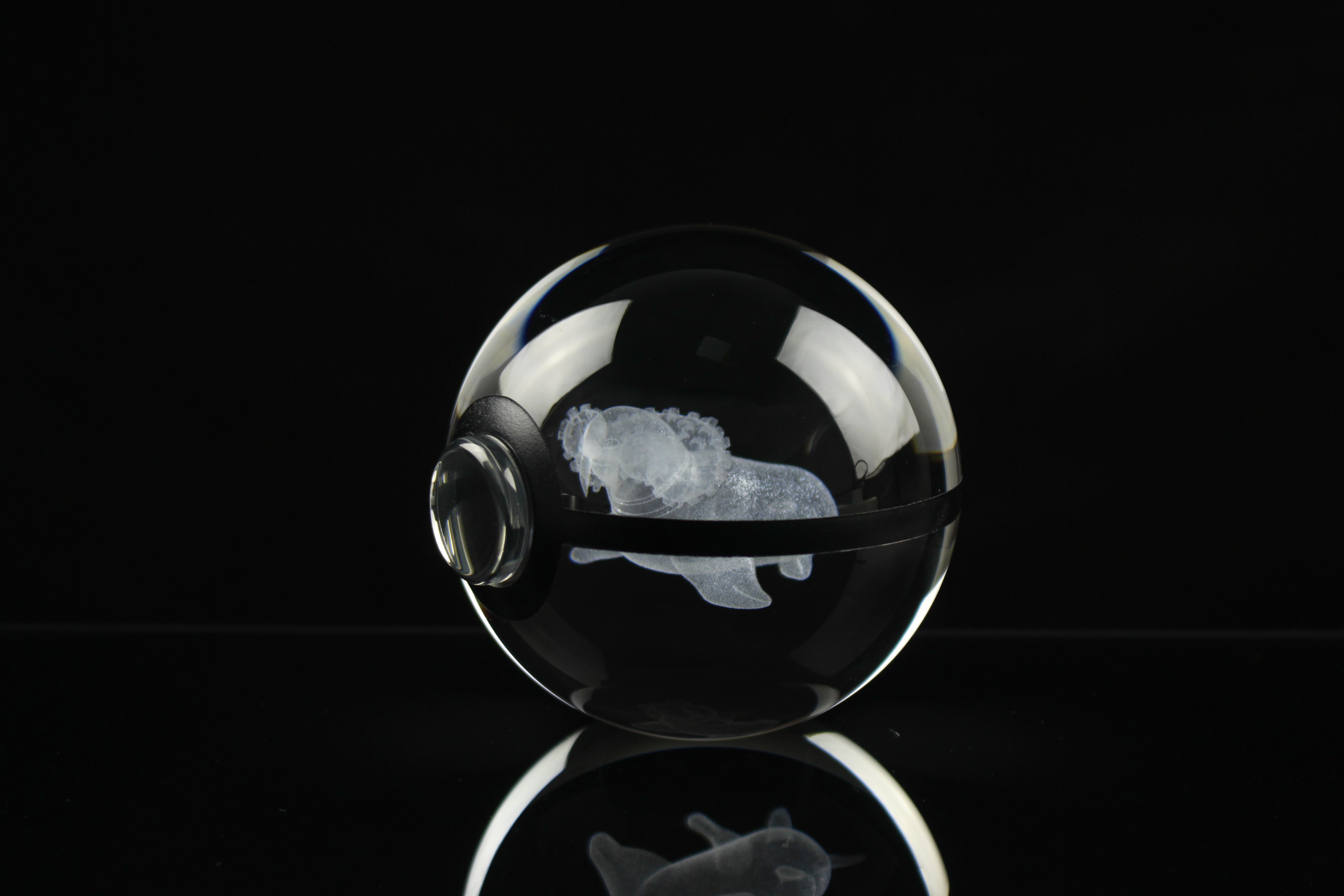 Walrein Large Crystal Pokeball