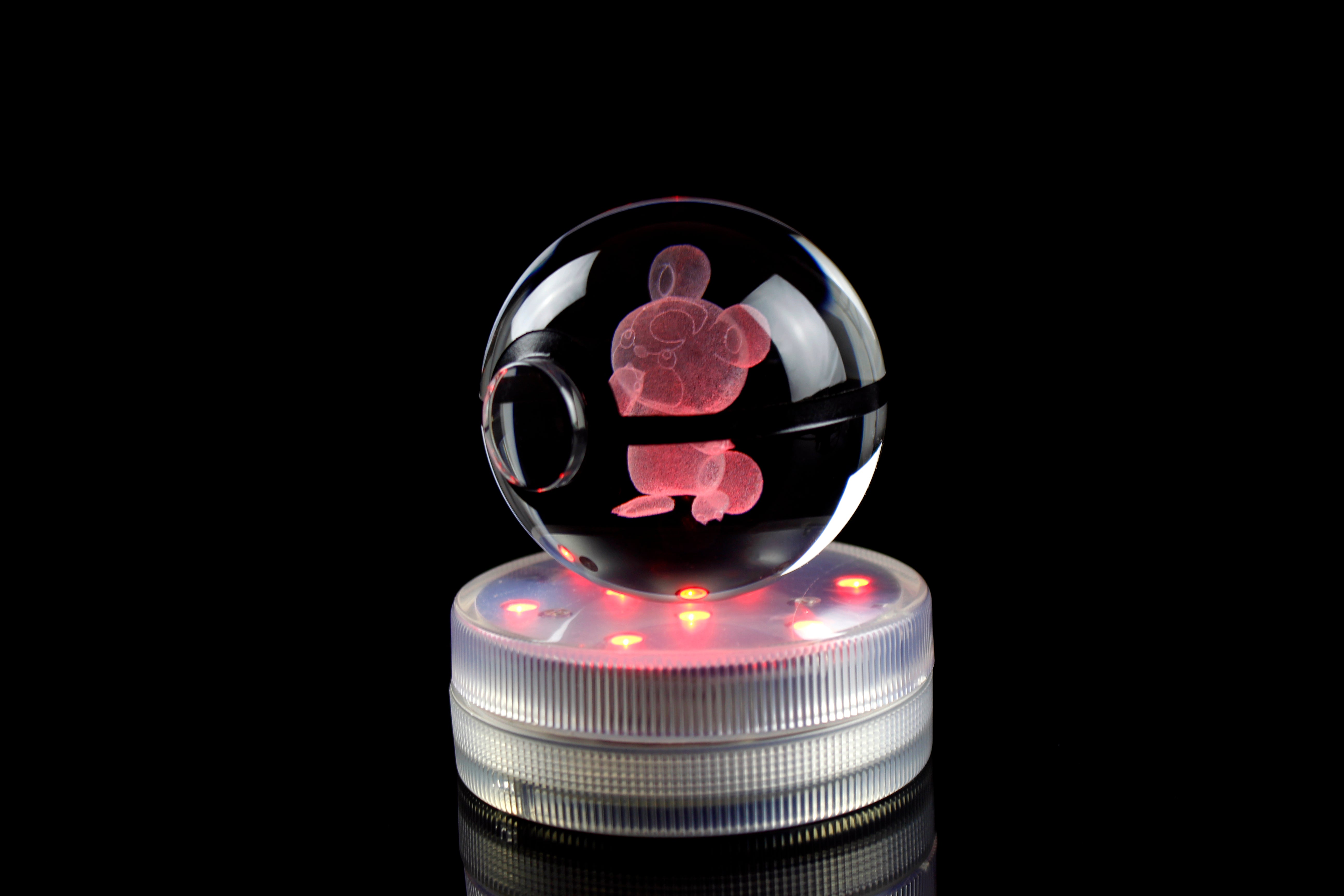 Teddiursa Large Crystal Pokeball