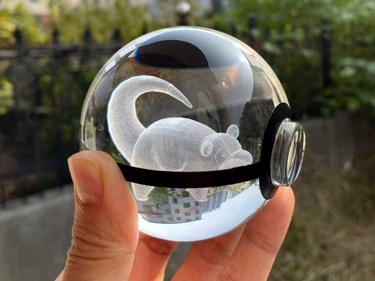 Slowpoke Large Crystal Pokeball