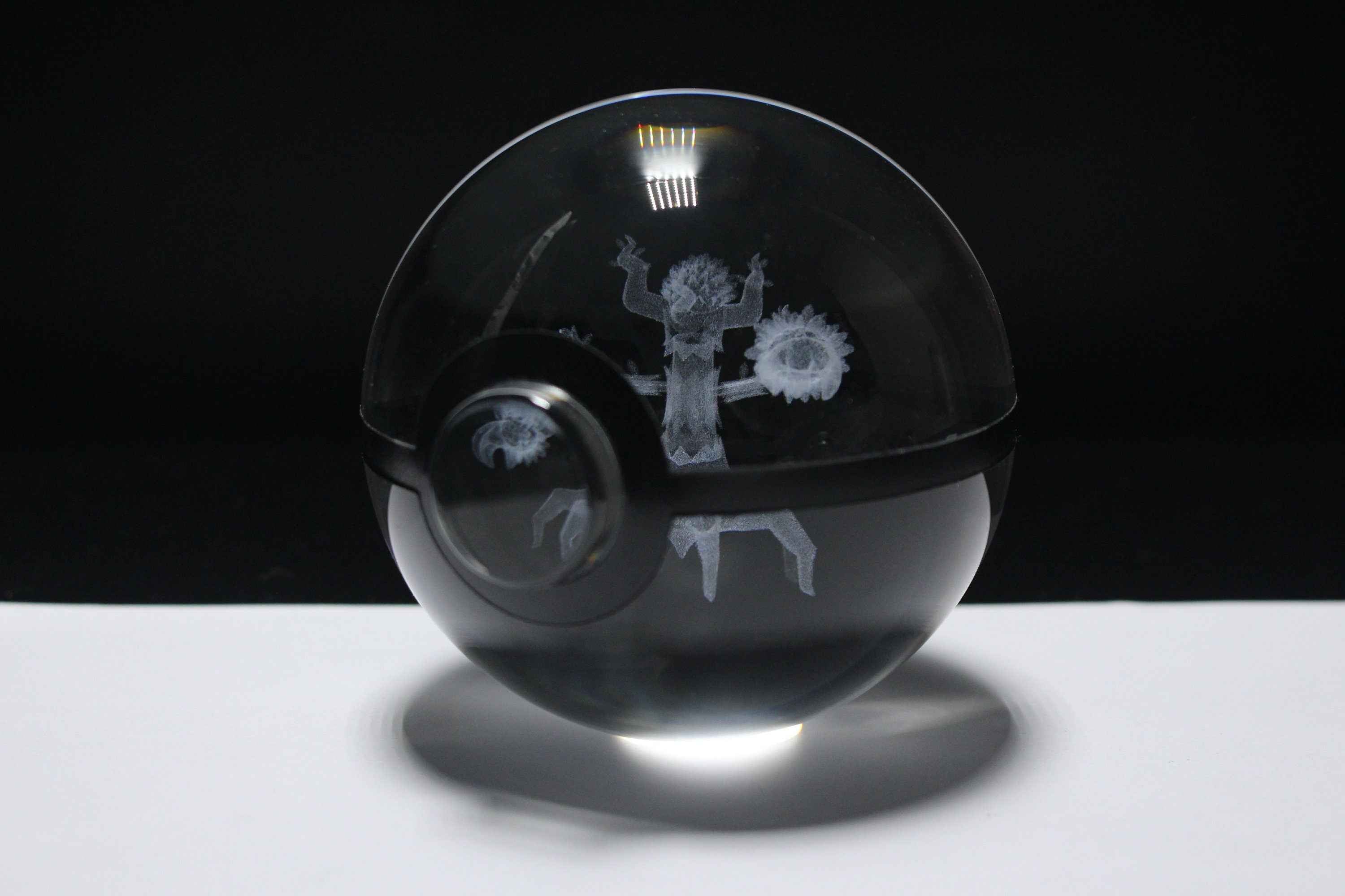 Trevenant Large Crystal Pokeball