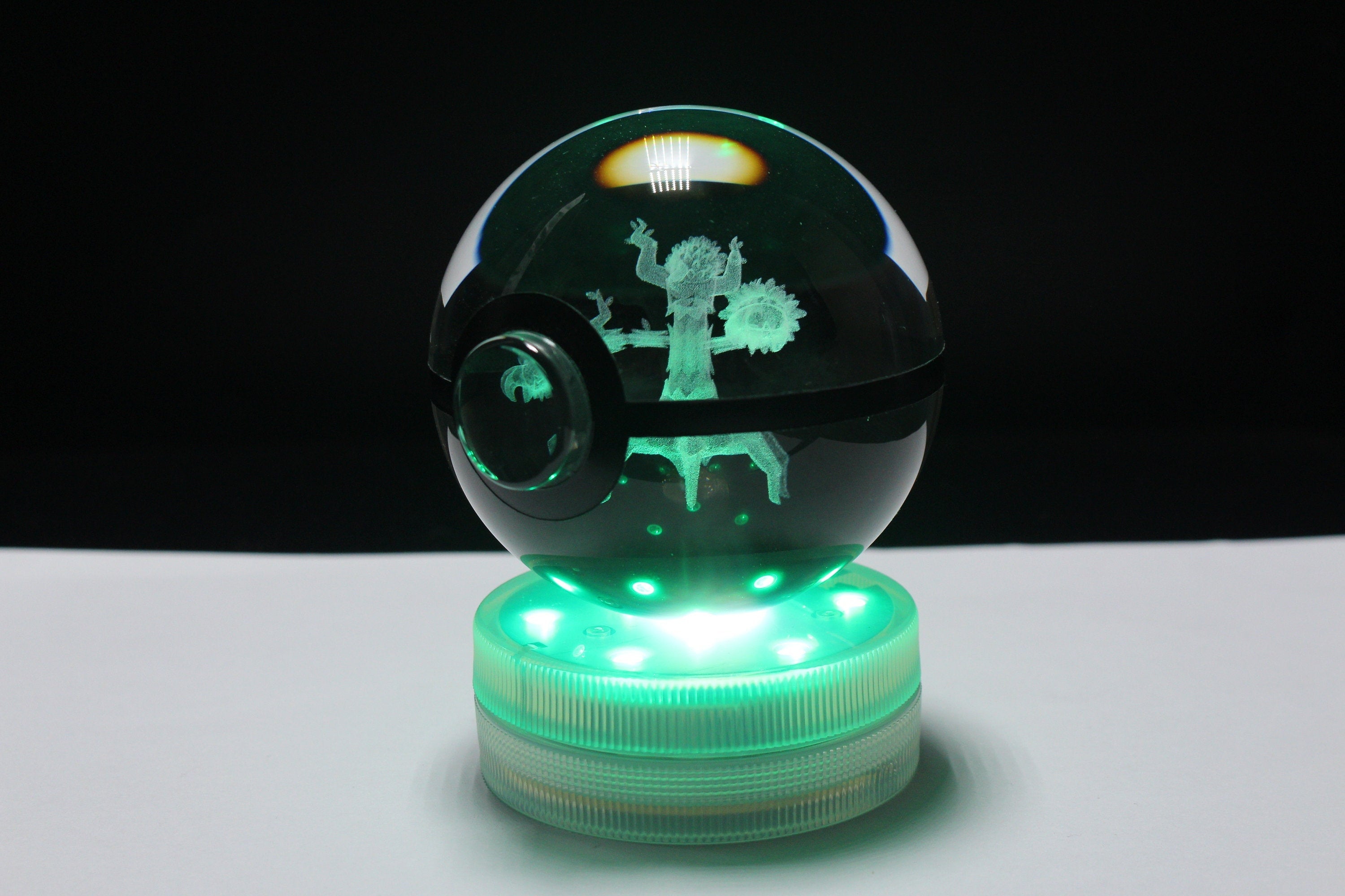 Trevenant Large Crystal Pokeball