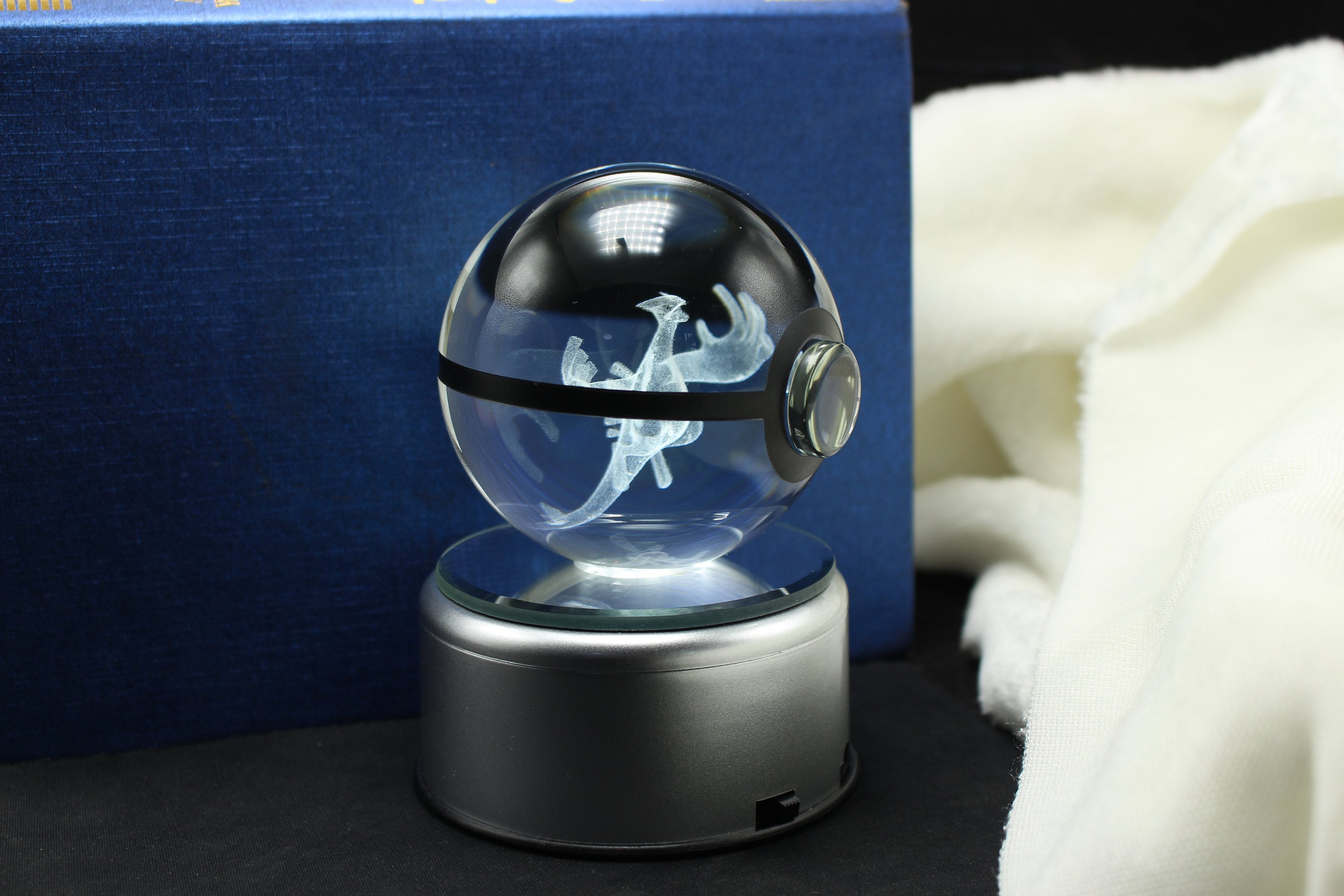 Lugia Large Crystal Pokeball