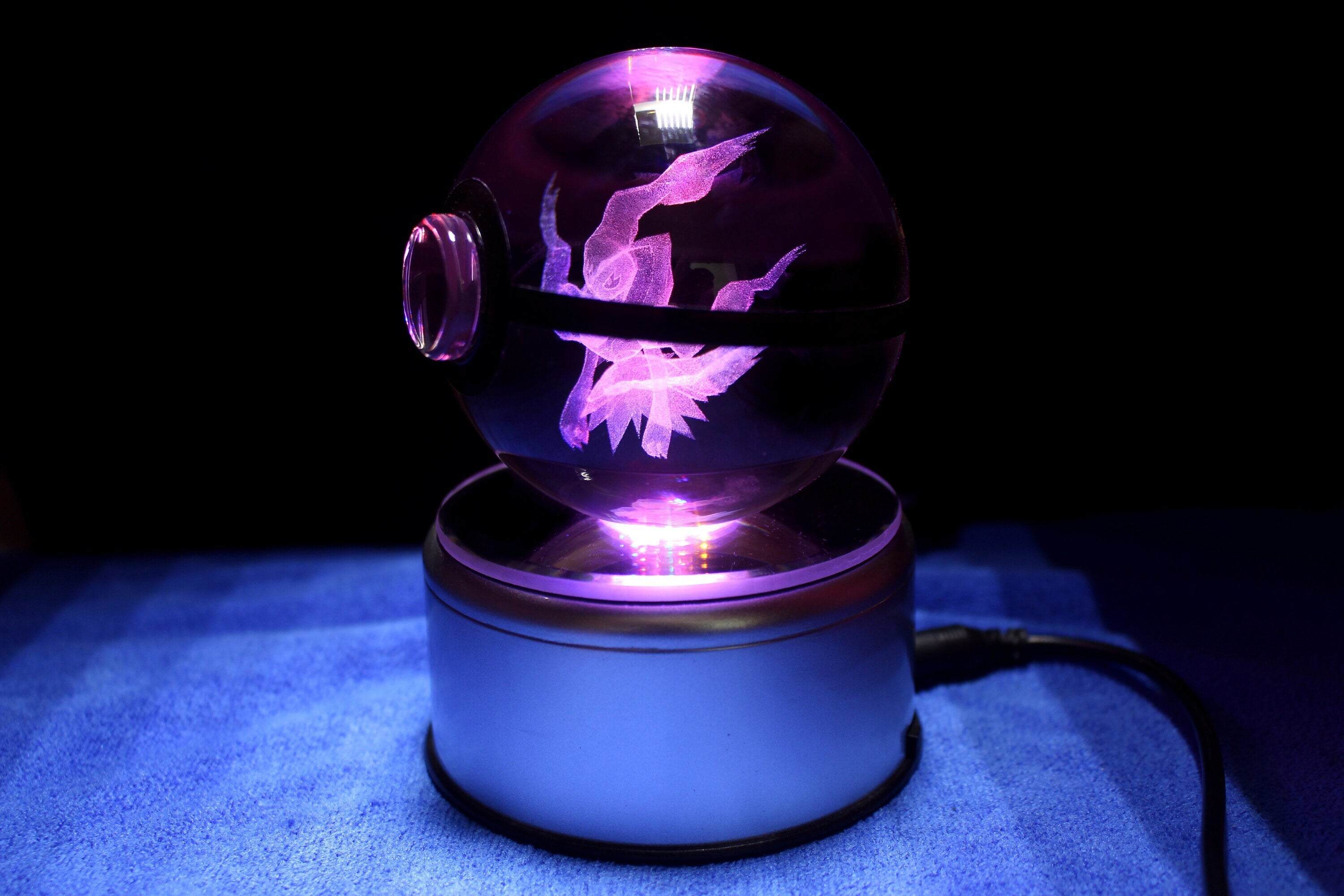 Darkrai Large Crystal Pokeball