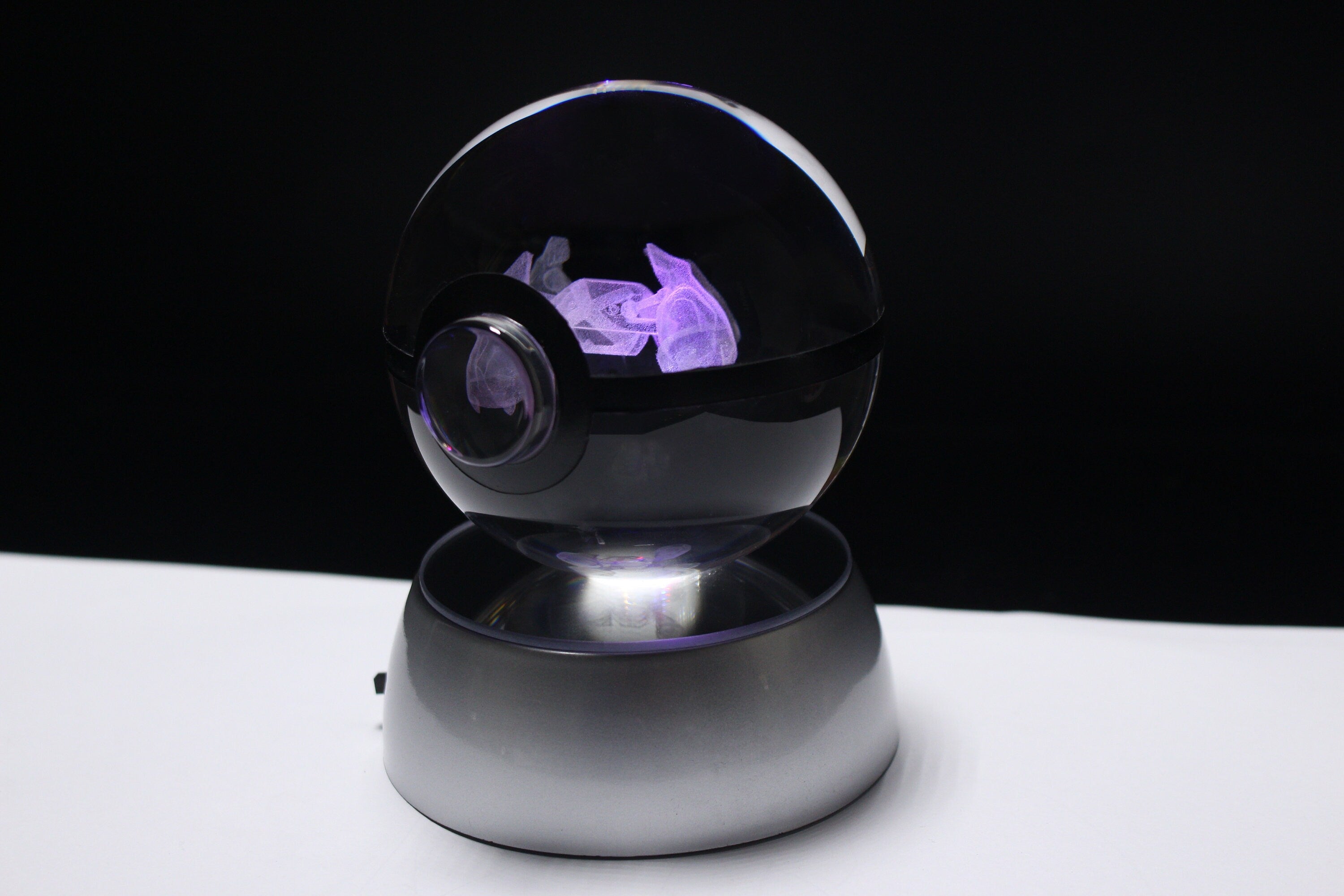 Metagross Large Crystal Pokeball