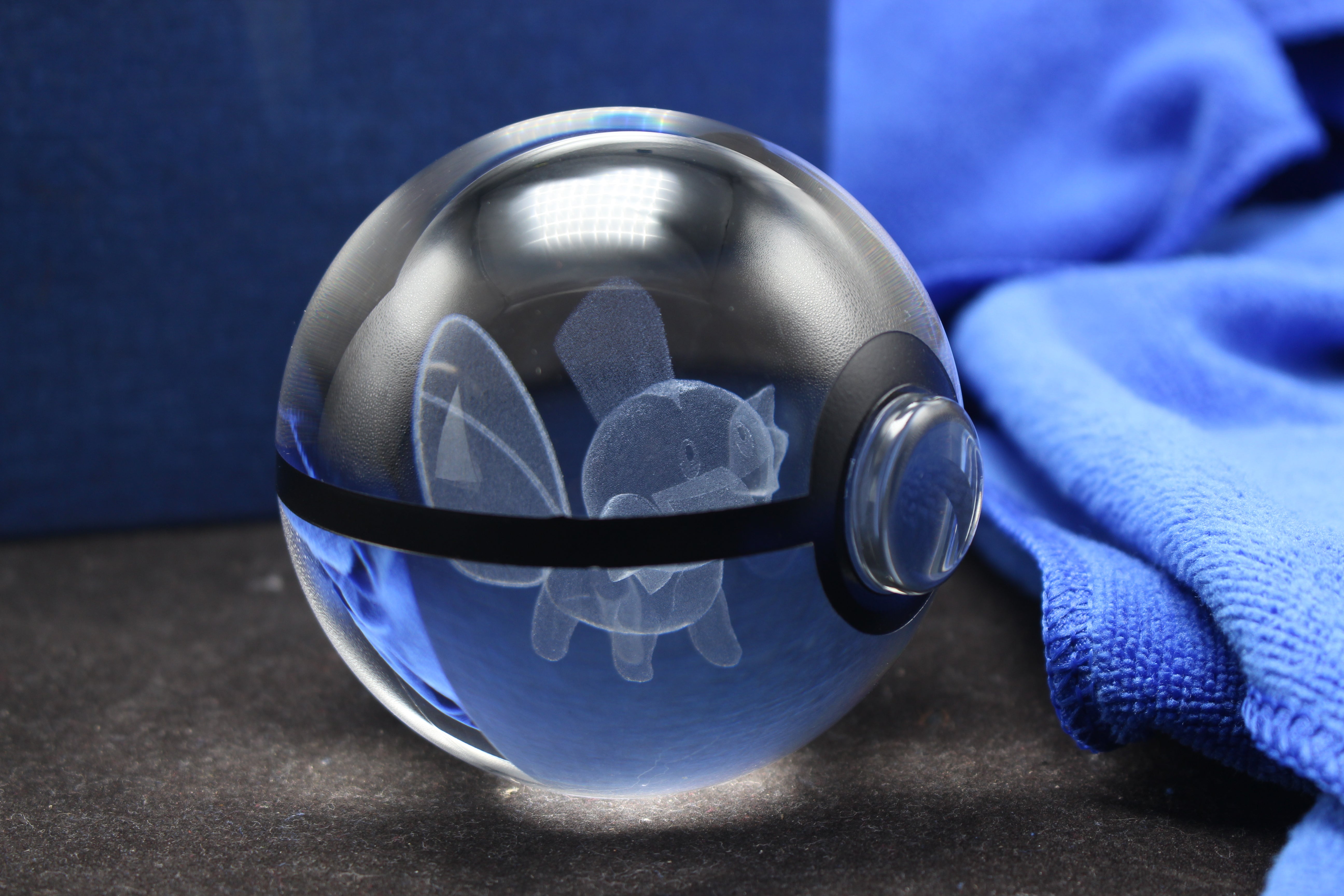 Mudkip Large Crystal Pokeball