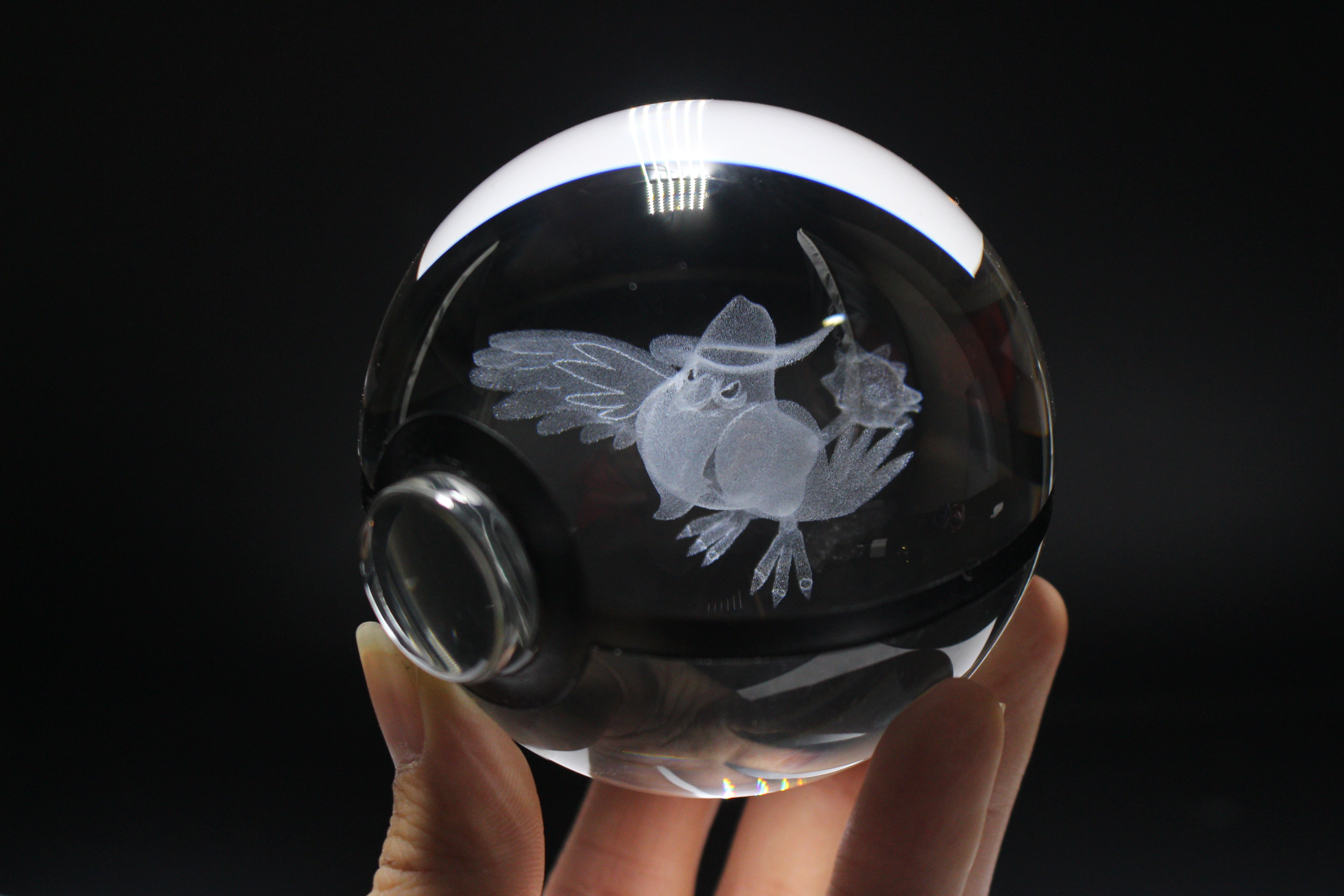 Honchkrow Large Crystal Pokeball