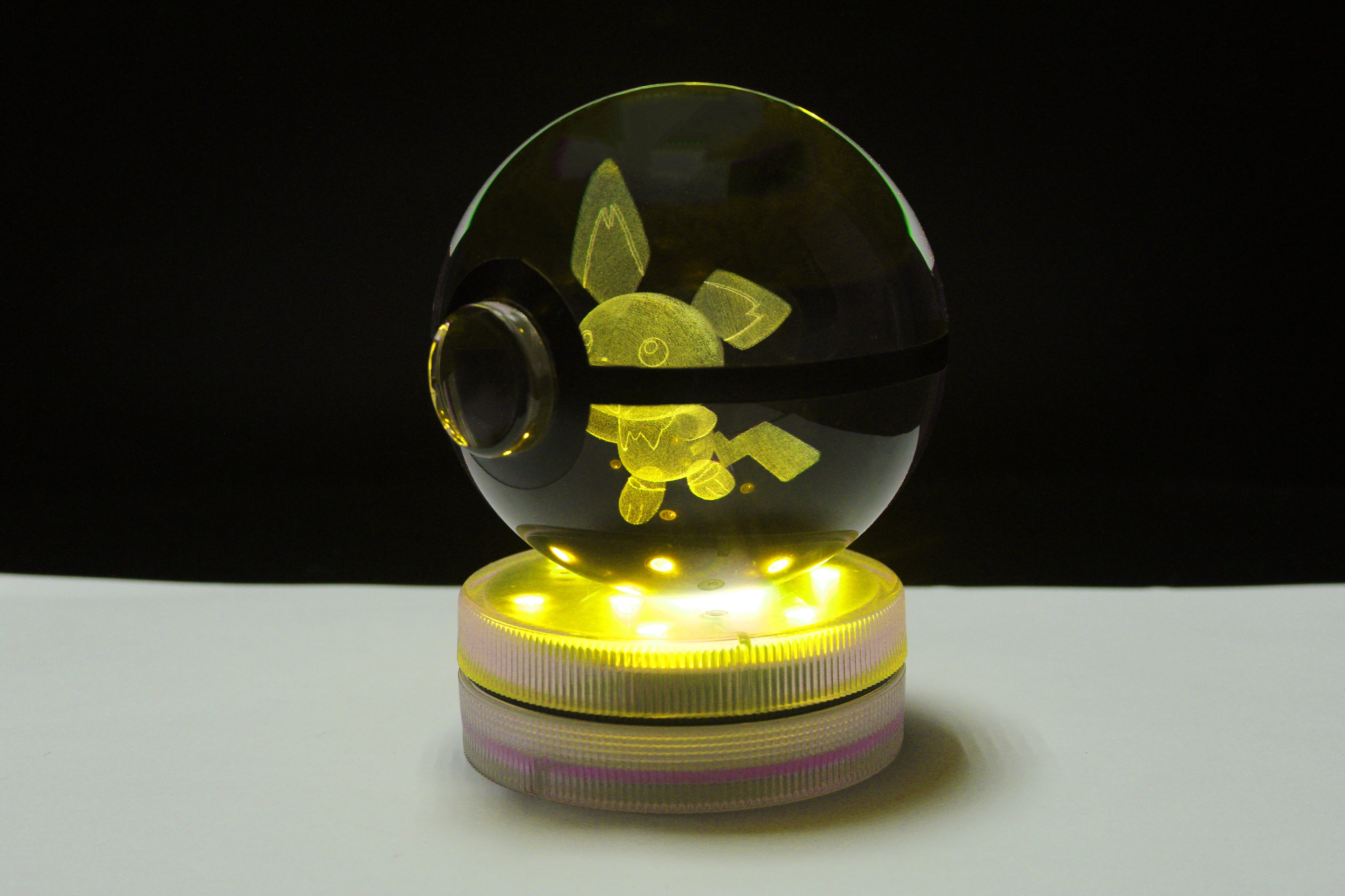 Pichu Large Crystal Pokeball