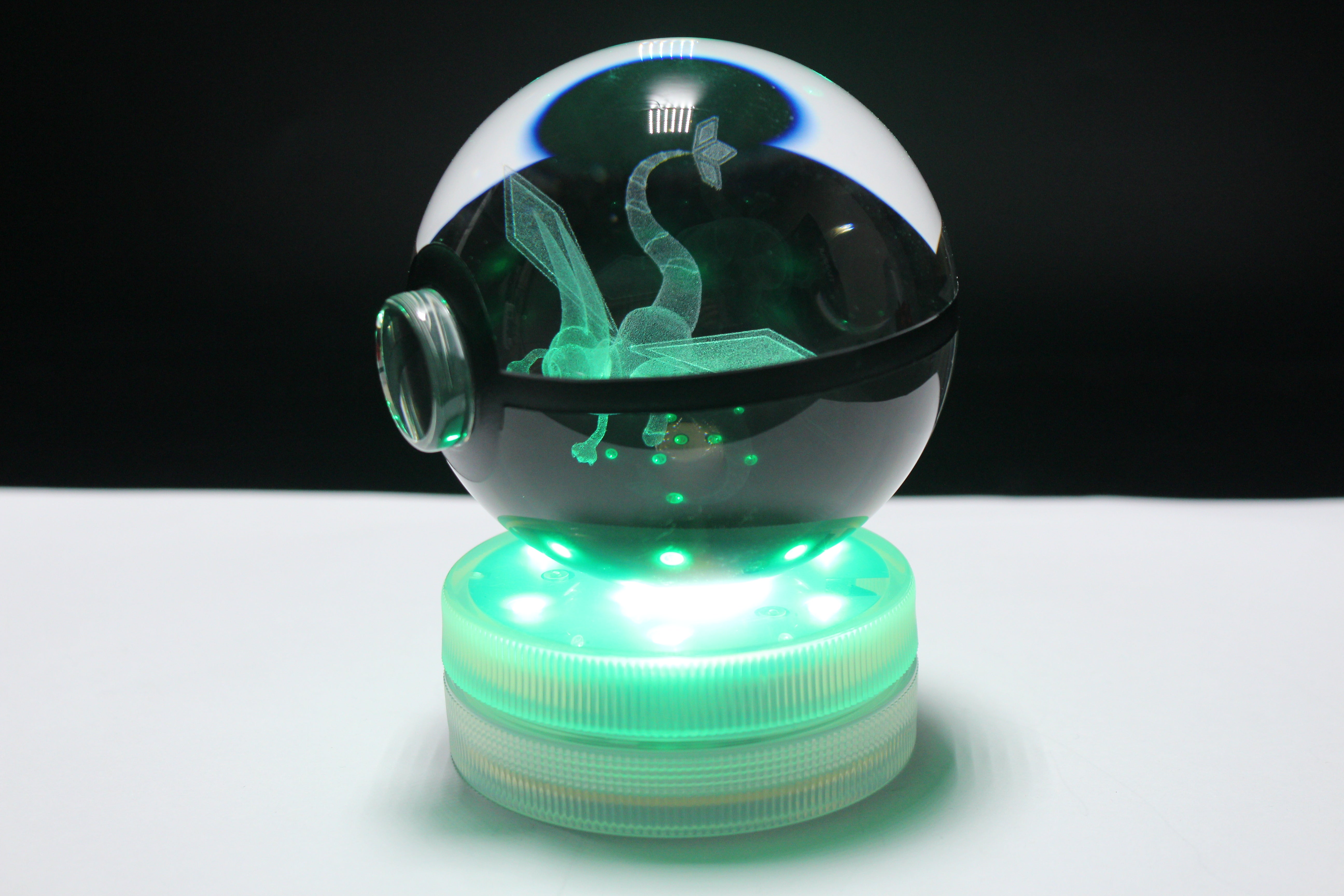 Flygon Large Crystal Pokeball