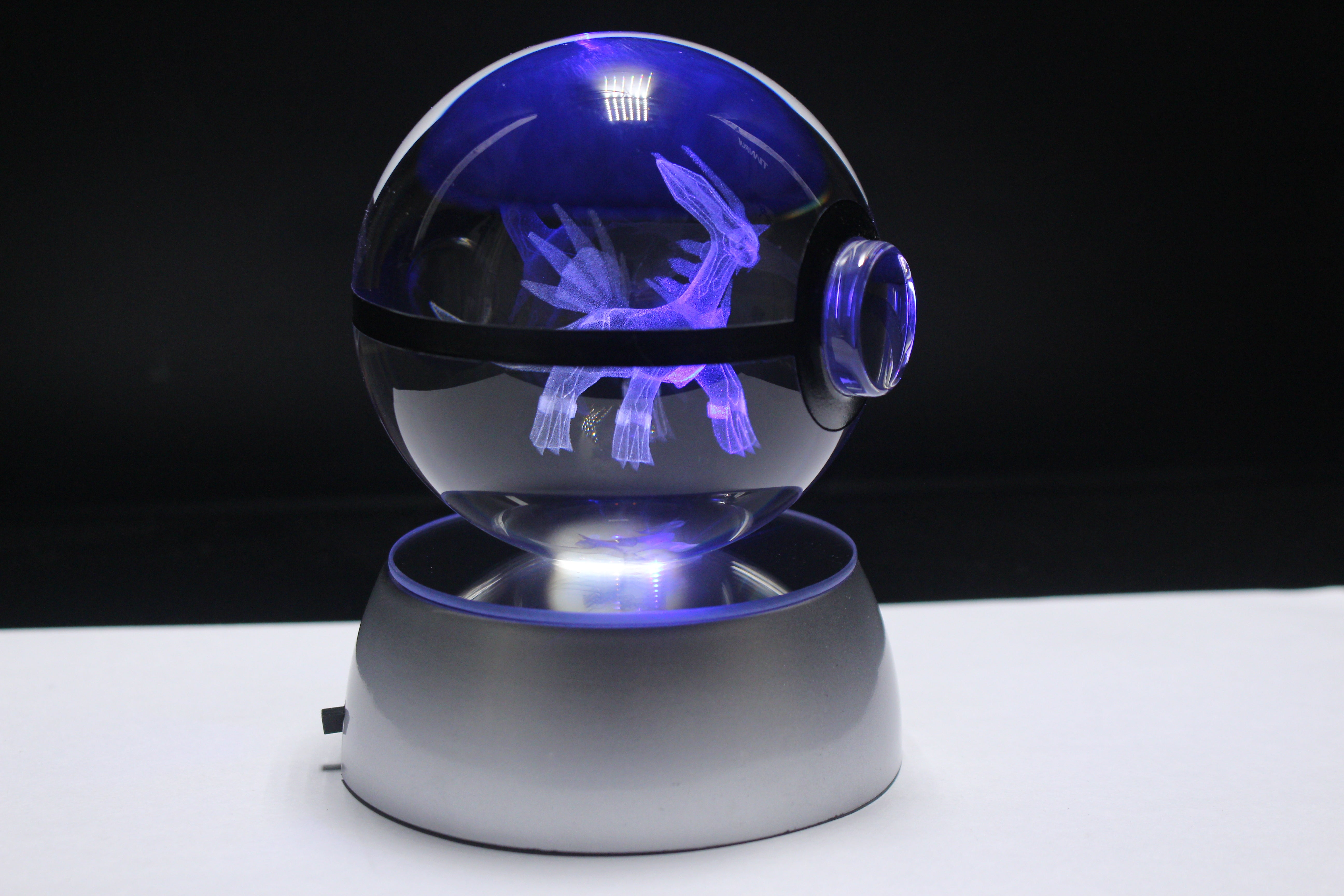 Dialga Large Crystal Pokeball