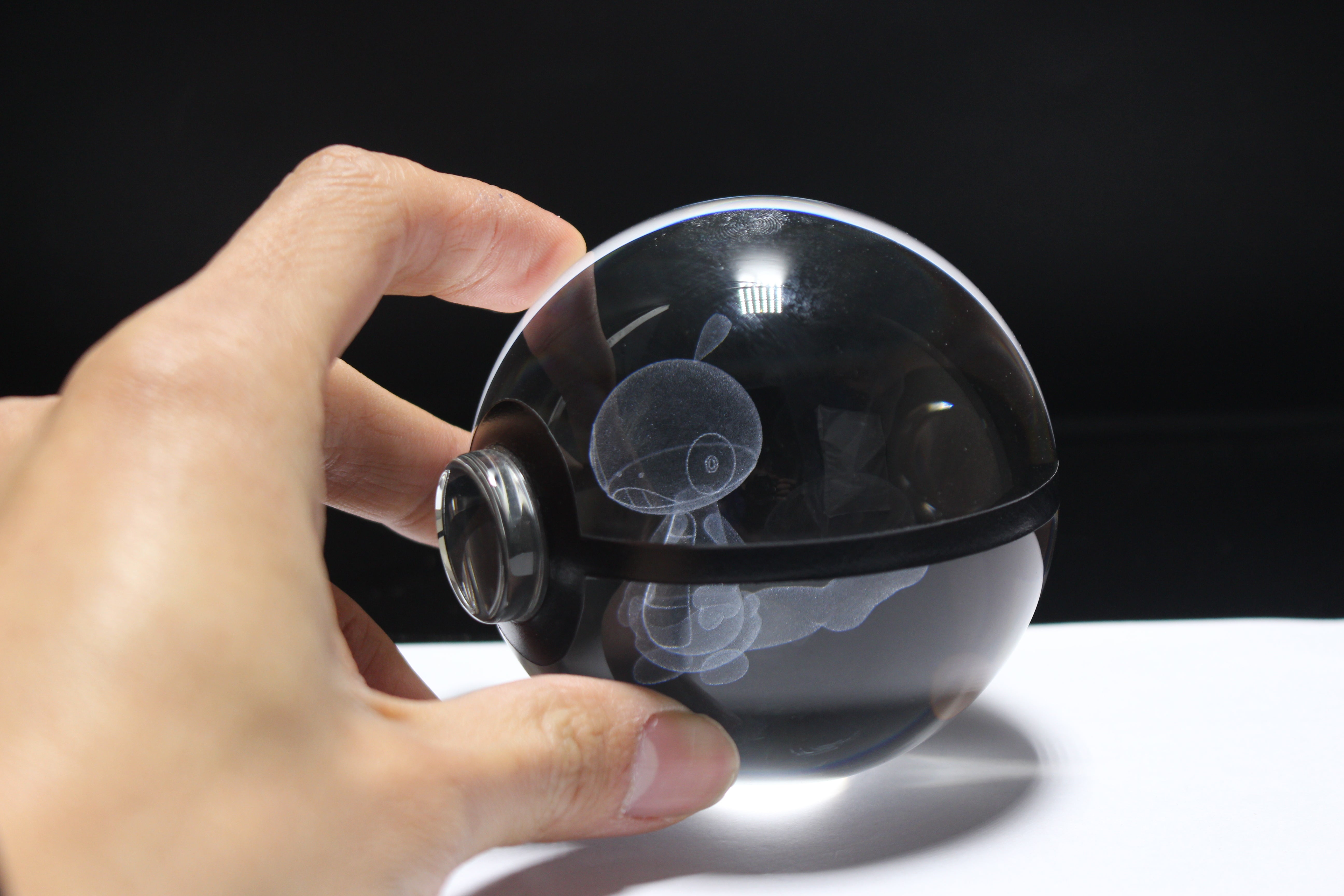 Scraggy Large Crystal Pokeball