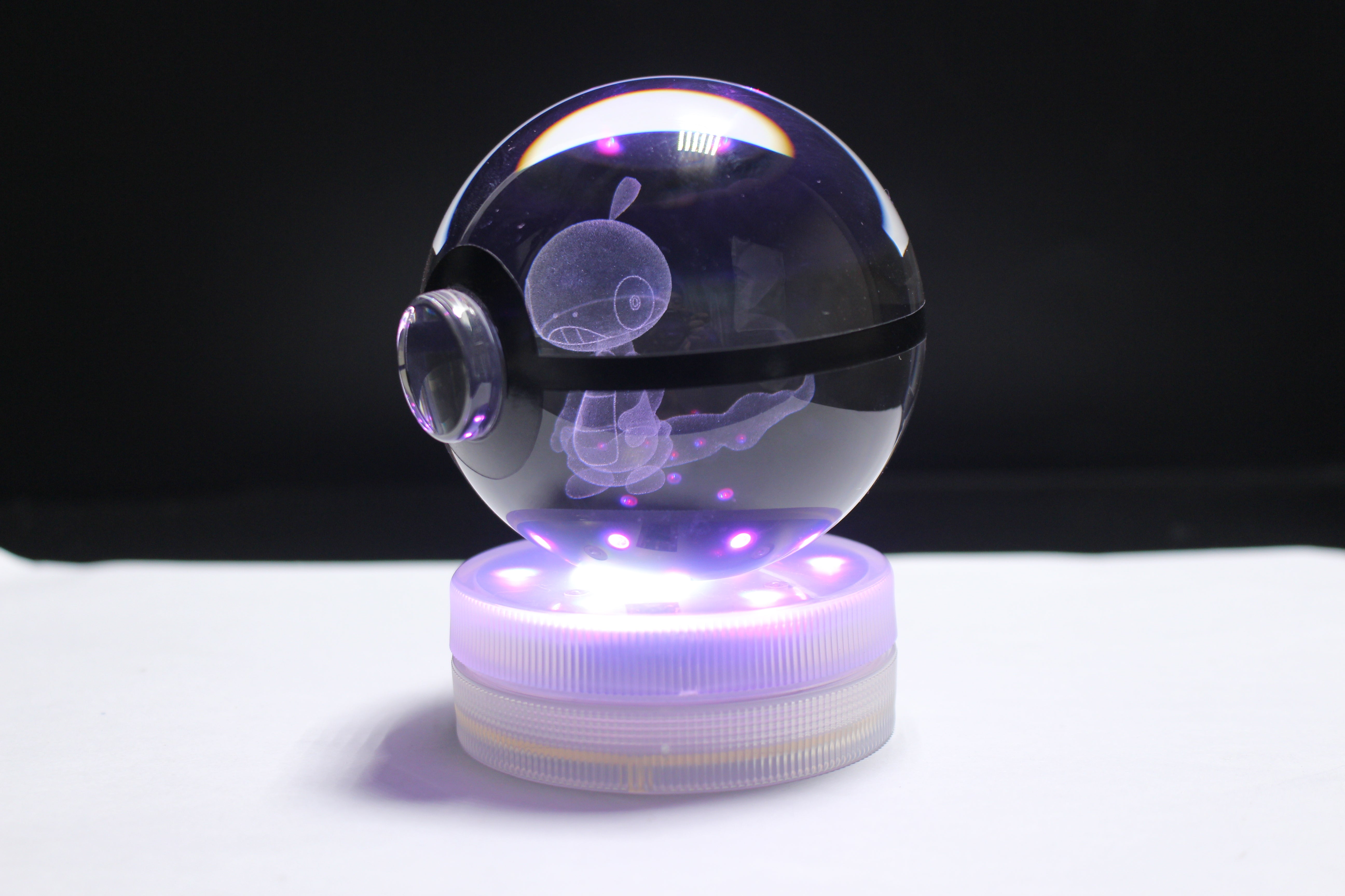 Scraggy Large Crystal Pokeball