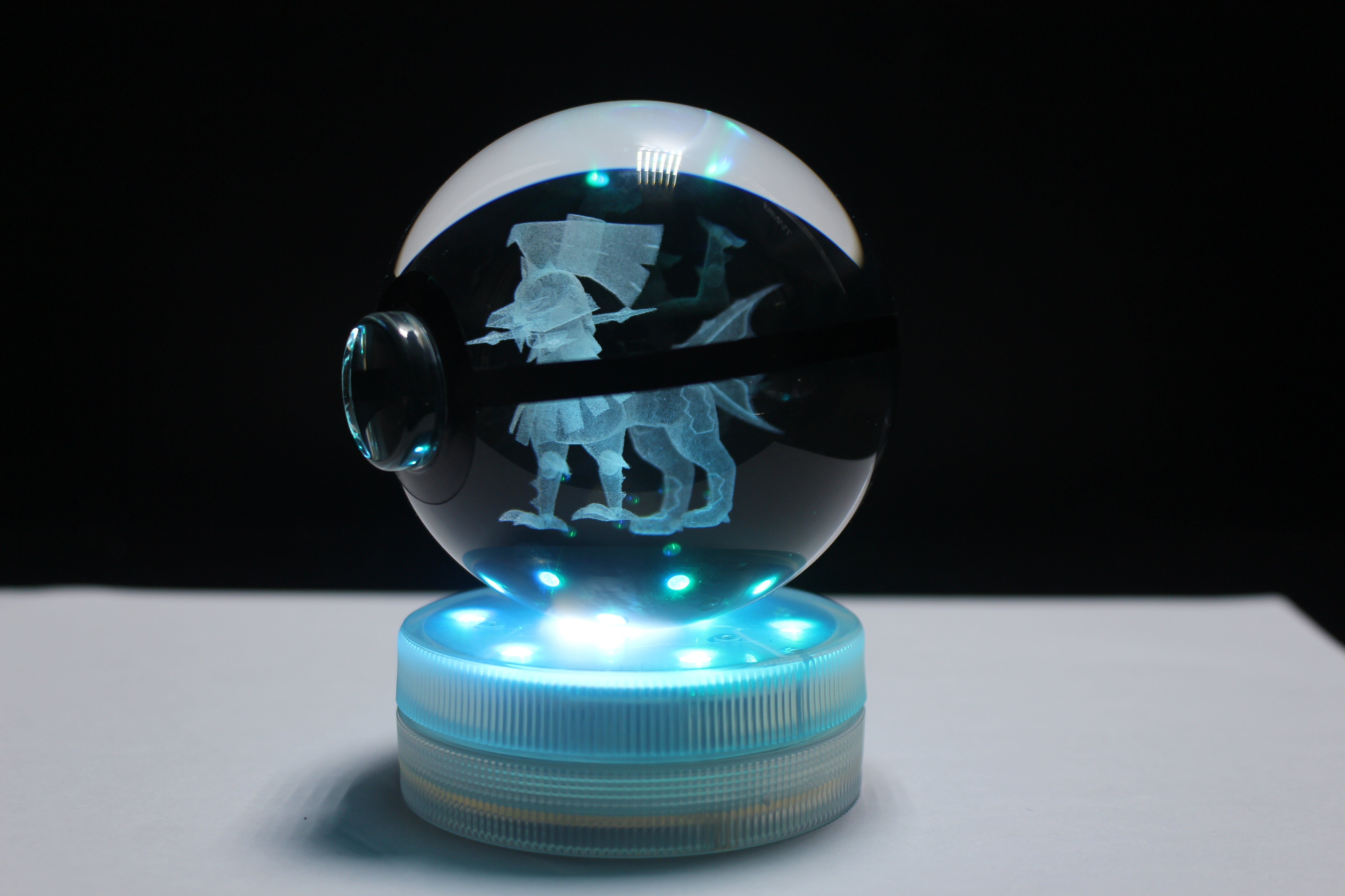 Type: Null Large Crystal Pokeball