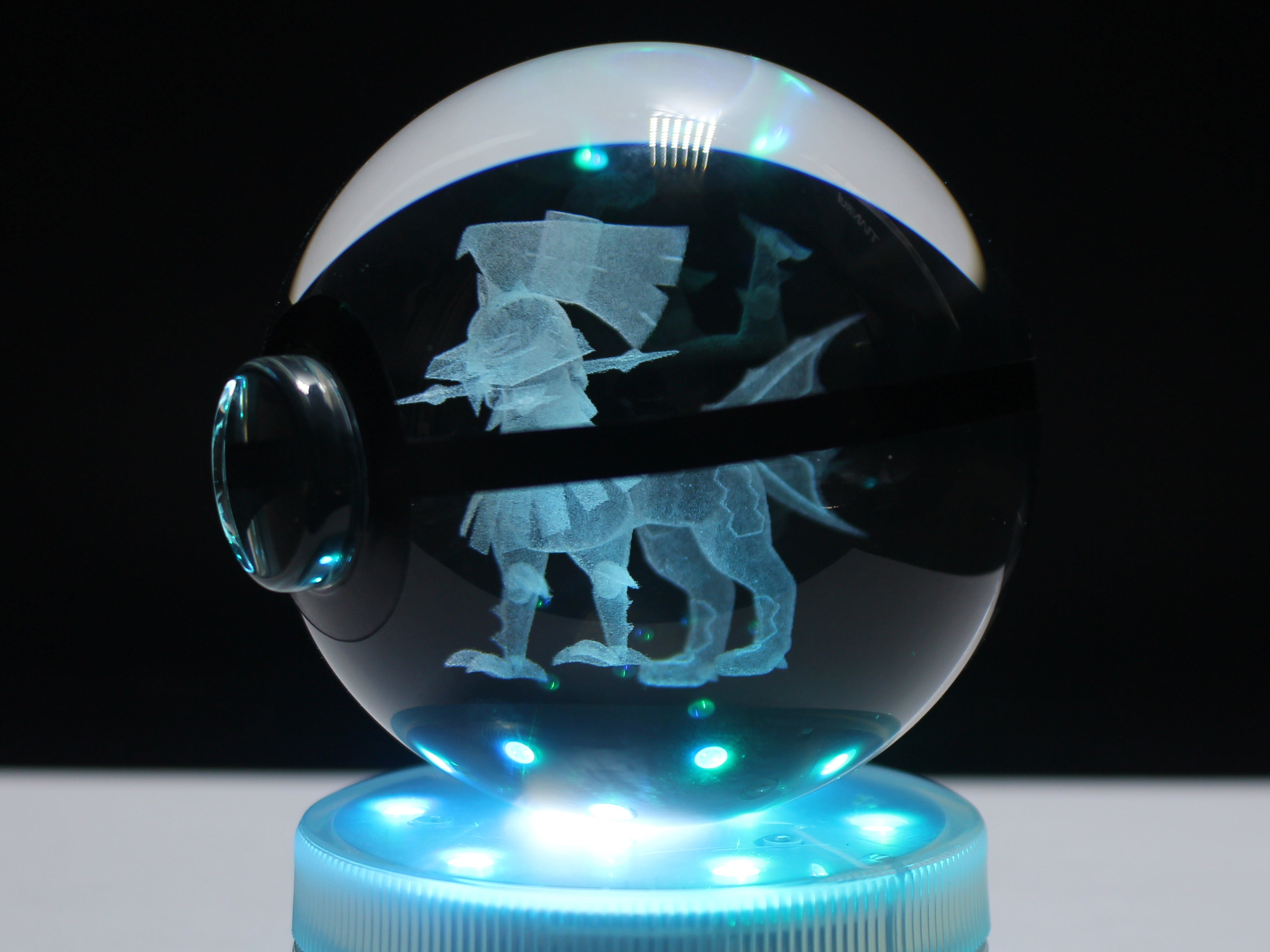 Type: Null Large Crystal Pokeball